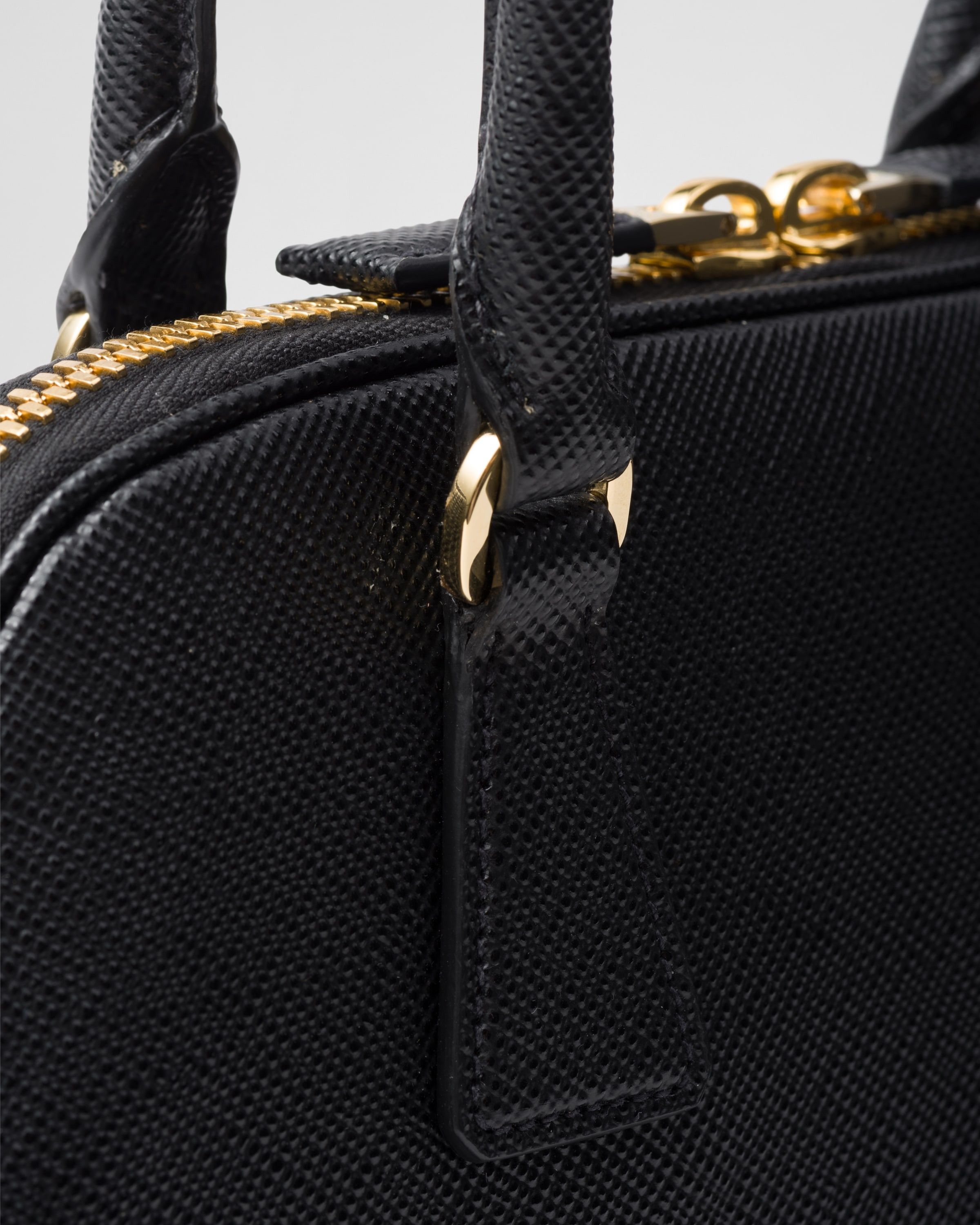 Prada o1la1rc1a0925 Size: OS / Medium Saffiano Leather Bag Black Size ONE SIZE - 5 Thumbnail