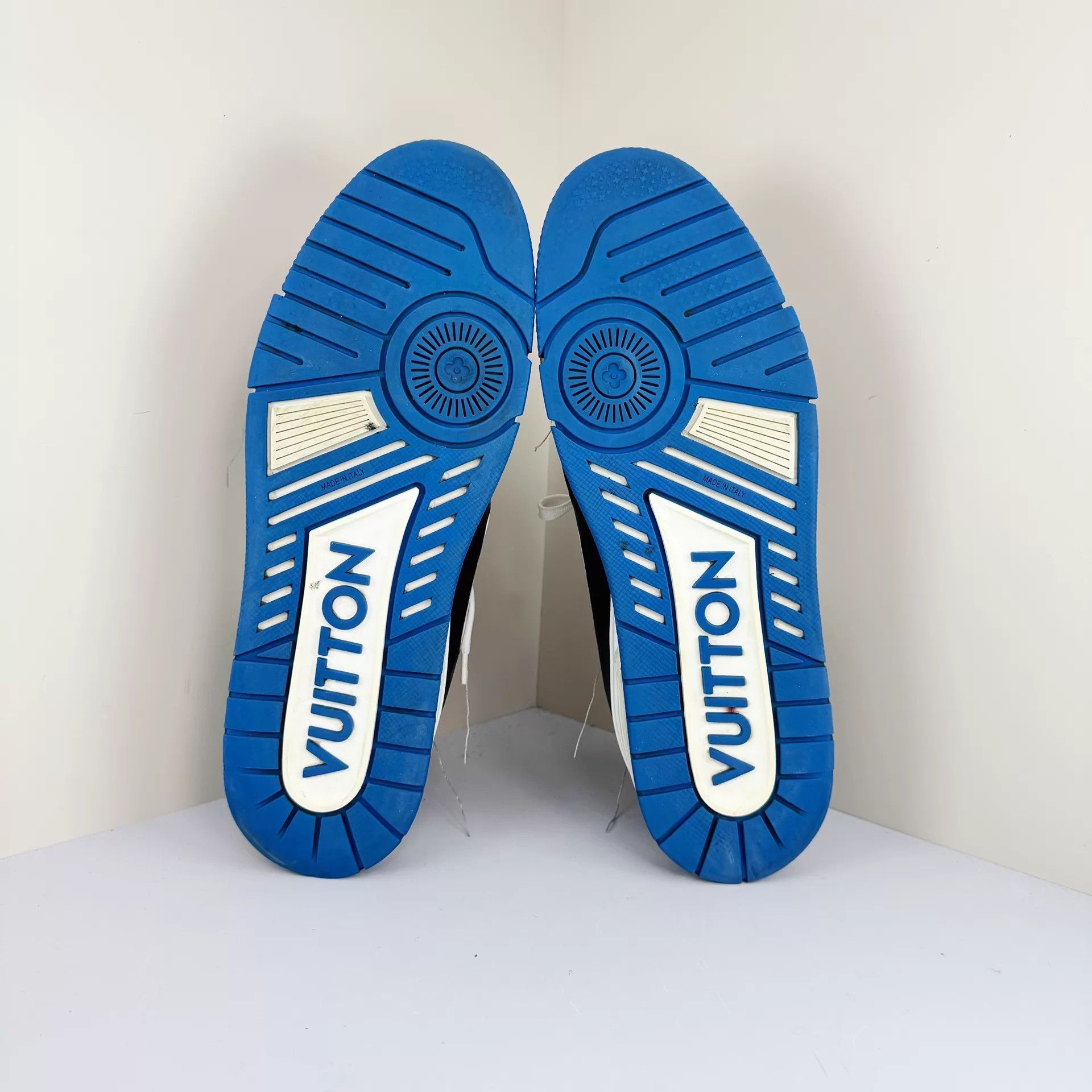 Louis Vuitton Louis Vuitton x HF Trainer 95 New US 10 Full Set Size US 10 / EU 43 - 5 Thumbnail