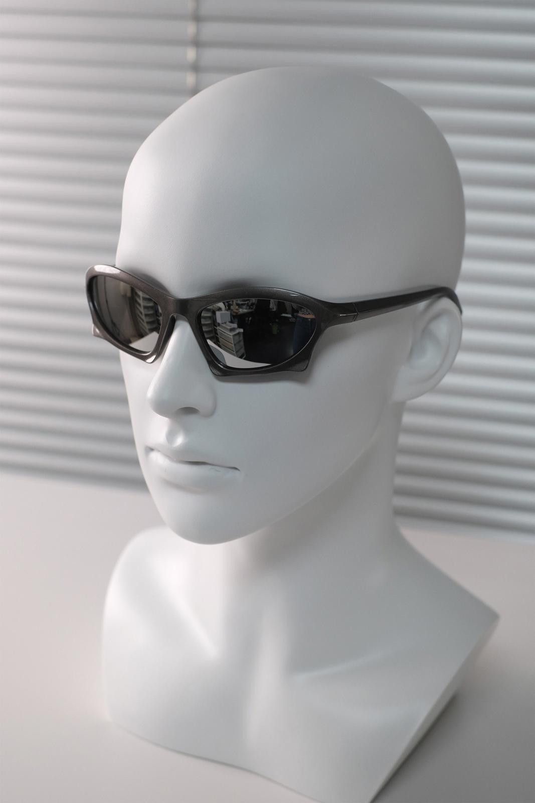 Other Y2k Avant Garde Futuristic Gunmetal Sunglasses Unisex OS Size ONE SIZE - 5 Thumbnail