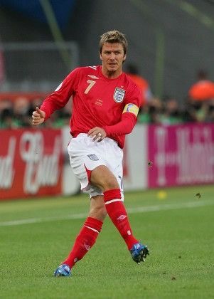 Umbro ENGLAND UMBRO 2006 WORLD CUP FOOTBALL AWAY SHORTS #7 BECKHAM Size US 40 / EU 56 - 10 Thumbnail
