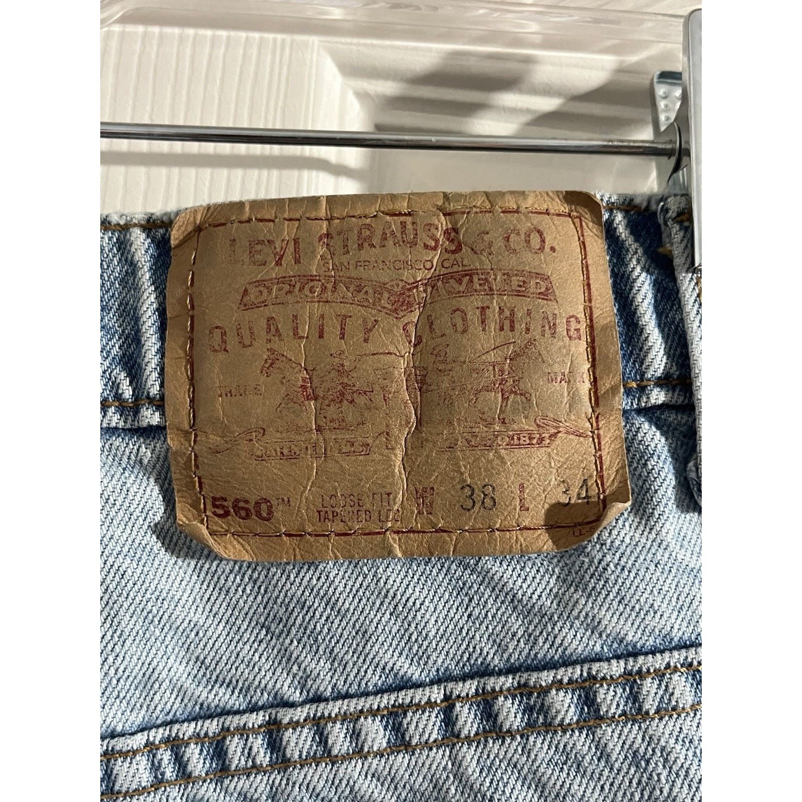 Levi's Vtg Levis 560 90’s Loose Tapered Leg Black Bat Wing Sz 38x34 Size US 38 / EU 54 - 5 Thumbnail
