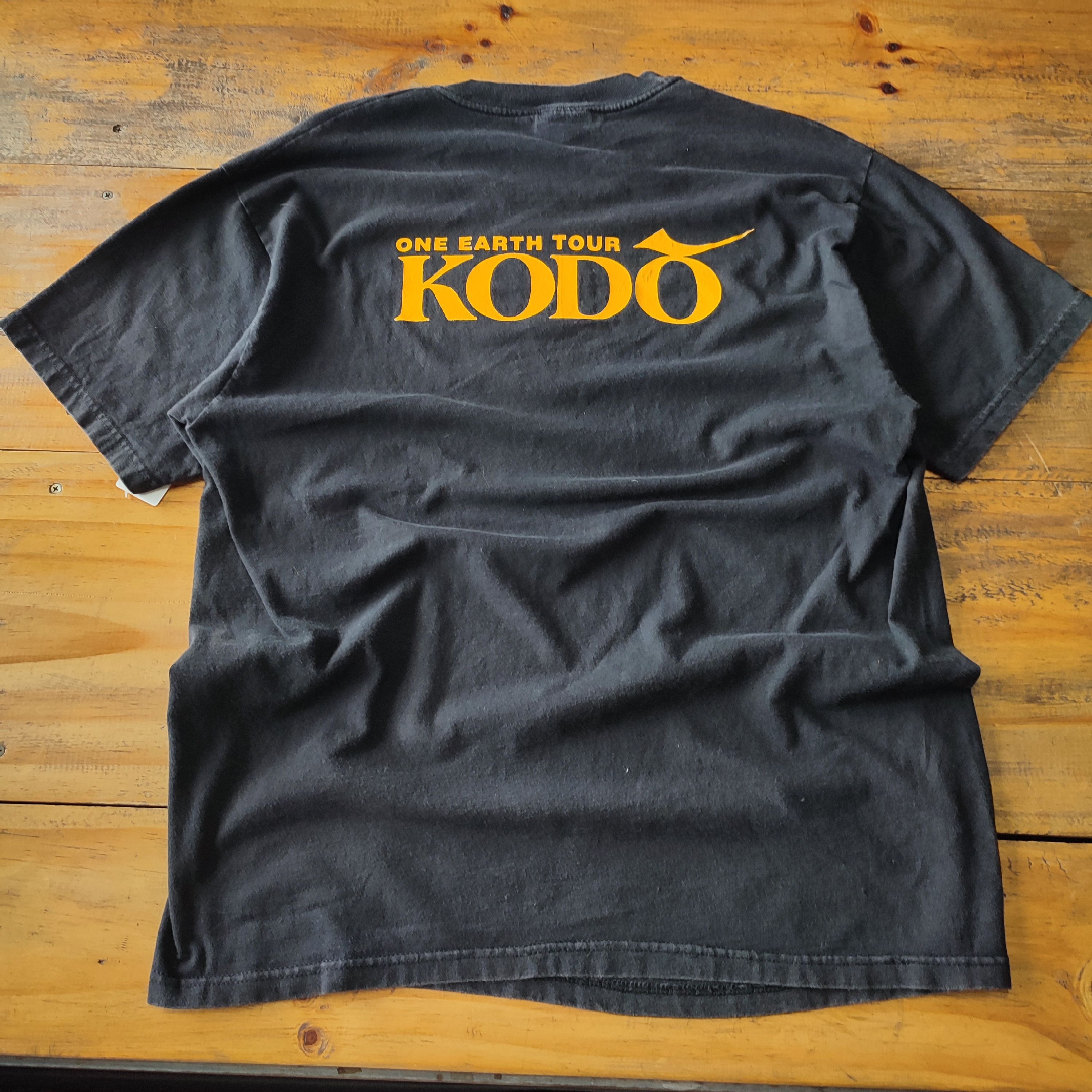 Band Tees × Japanese Brand × Vintage Vintage 90s Kodo One Earth Tour Size US L / EU 52-54 / 3 - 2 Thumbnail