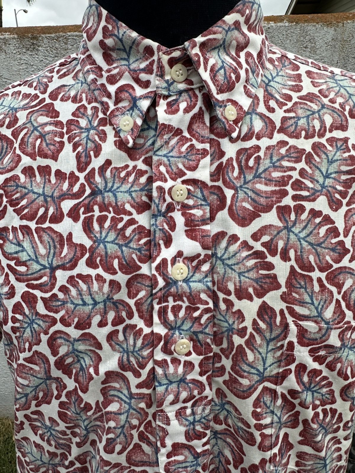 Reyn Spooner PreOwned Reyn Spooner Red Hawaiian Print 3/4 Button Men's M Size US M / EU 48-50 / 2 - 3 Thumbnail