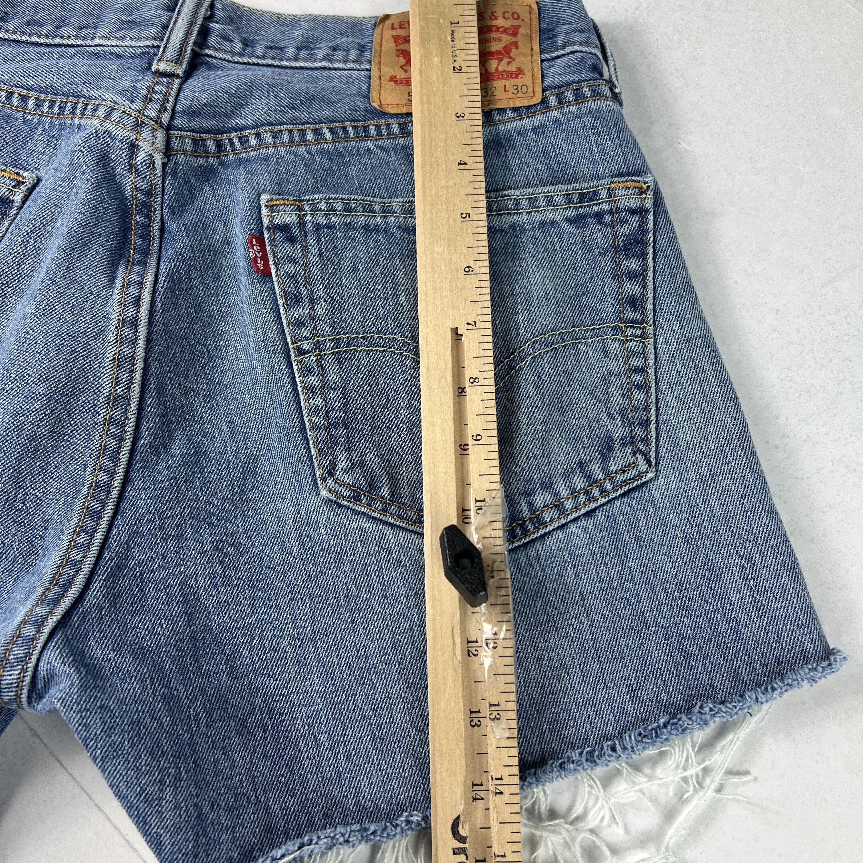 Levi's Levi's Jean Shorts 505 Faded Cut Off Cotton Denim Jorts Size US 33 - 12 Thumbnail