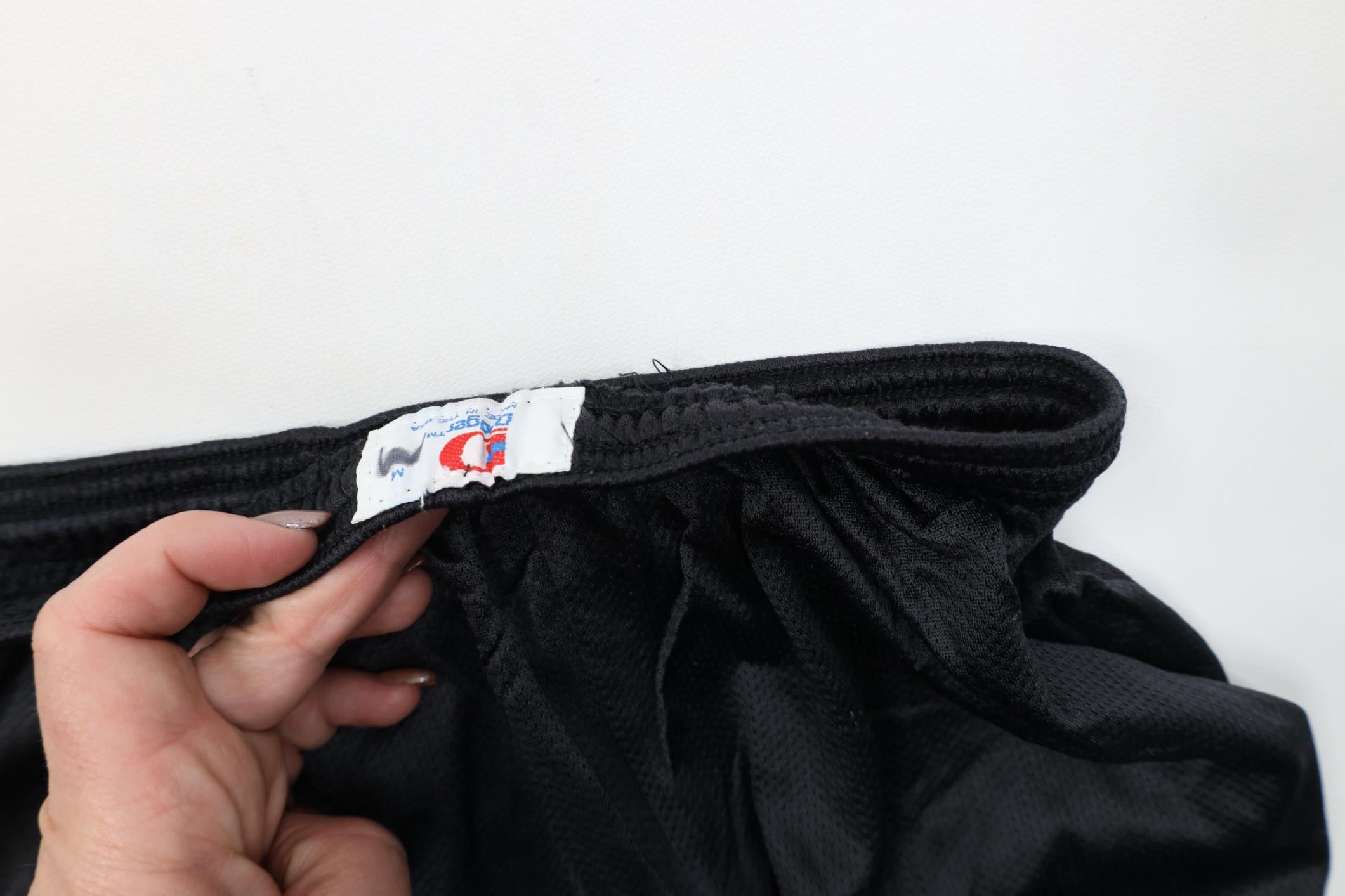 Vintage Vintage 90s Streetwear Mesh Above Knee Shorts Black USA Size US 32 / EU 48 - 11 Thumbnail