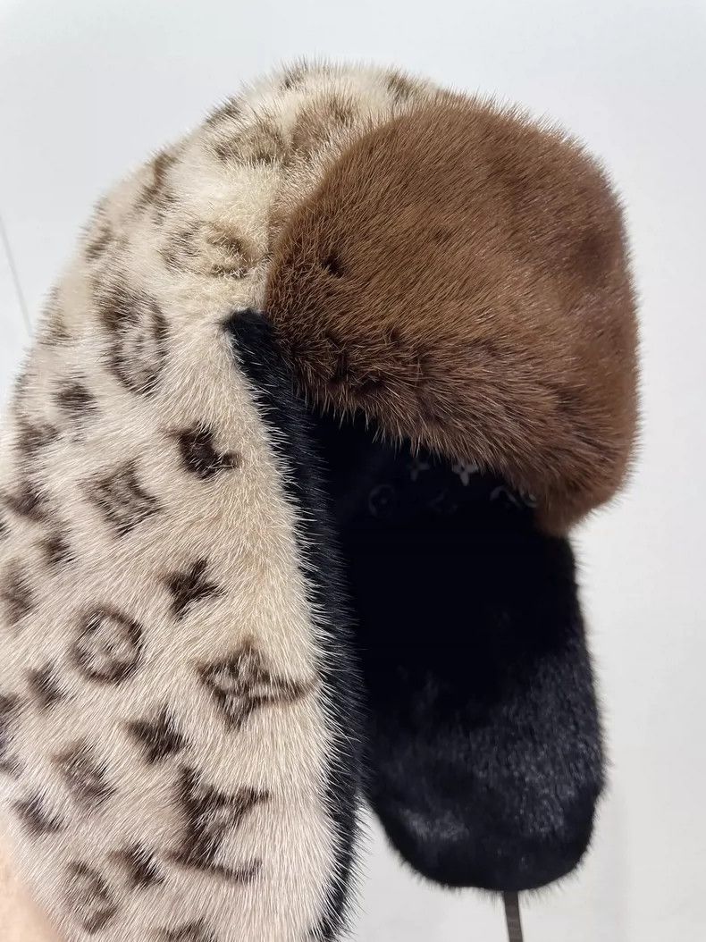 Louis Vuitton Louis Vuitton Presbyopic fur Leifeng hat Size ONE SIZE - 3 Thumbnail
