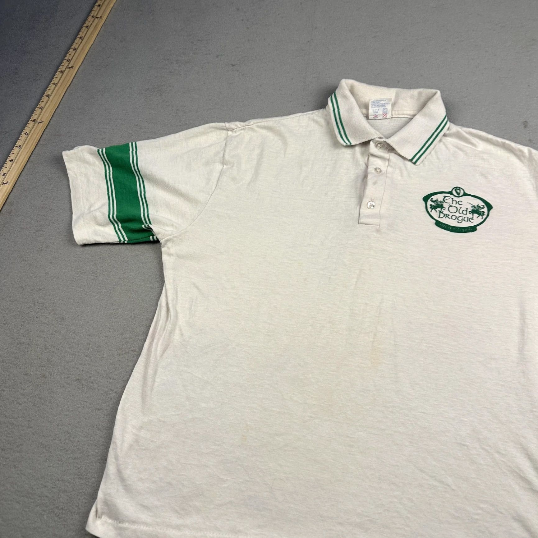 Vintage VINTAGE Print-Ons The Old Brogue Shirt Mens Large White Green Polo Irish Pub Bar 80s Size US L / EU 52-54 / 3 - 2 Thumbnail