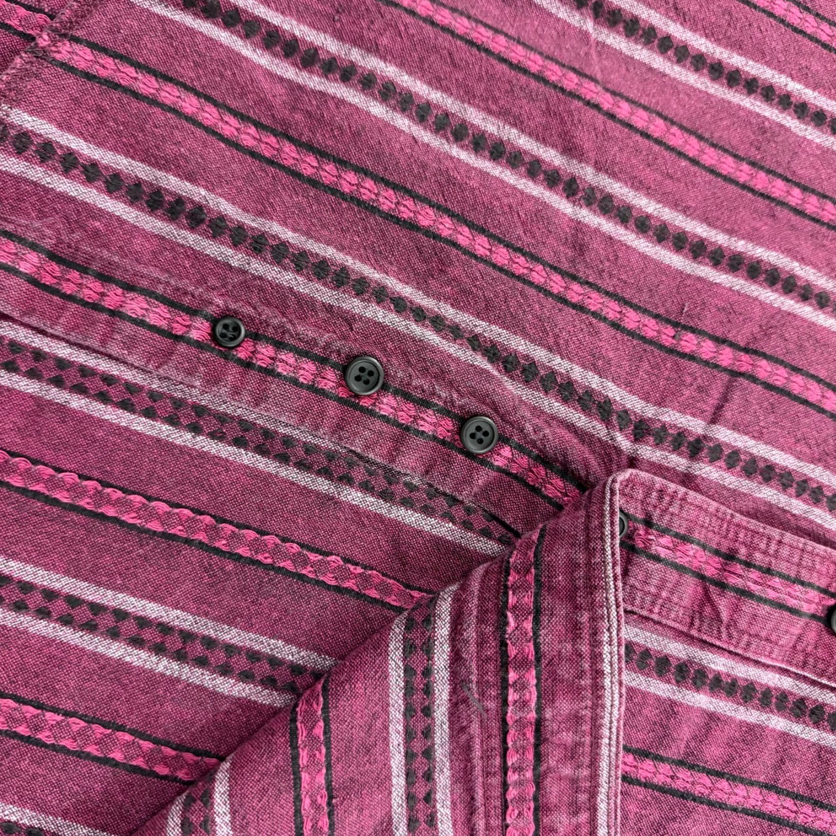 Wrangler VINTAGE Wrangler Shirt Men XL Red Stripe Textured Western X Long Tails USA Size US XL / EU 56 / 4 - 5 Thumbnail