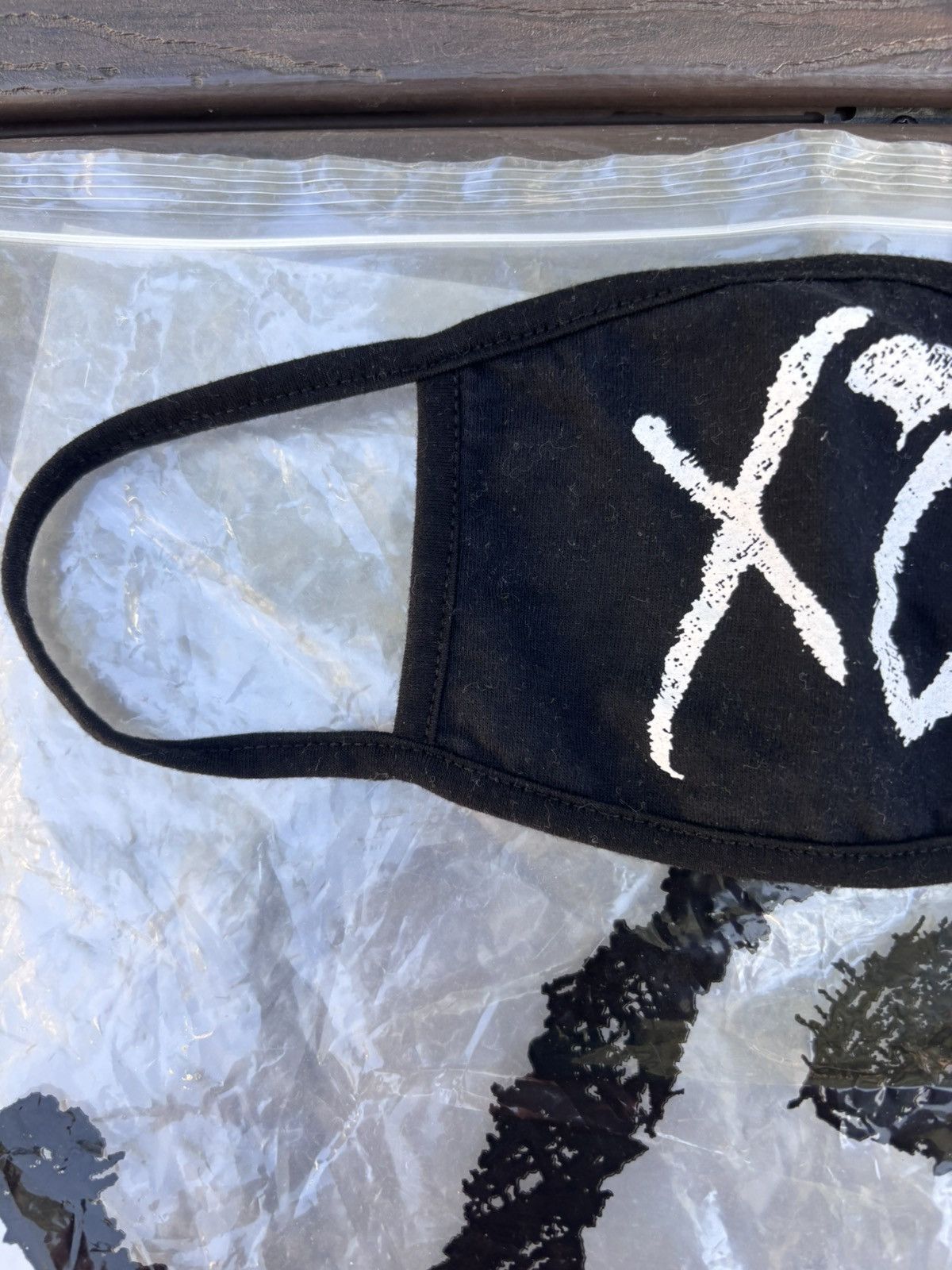 XO xo mask - limited edition- rare - vintage- not used Size ONE SIZE - 2 Thumbnail