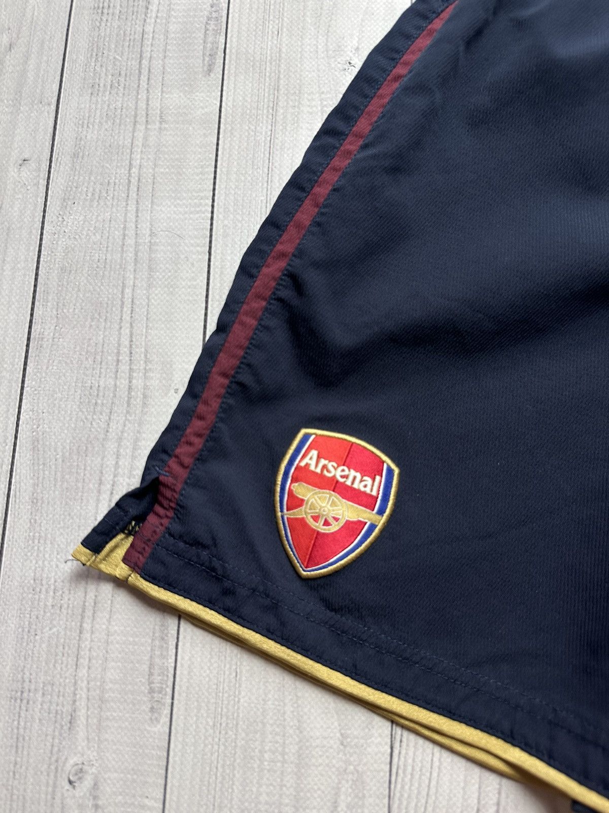 Vintage Vintage Nike Arsenal soccer shorts logo 4 Fabregas Xs Size US 28 / EU 44 - 2 Thumbnail