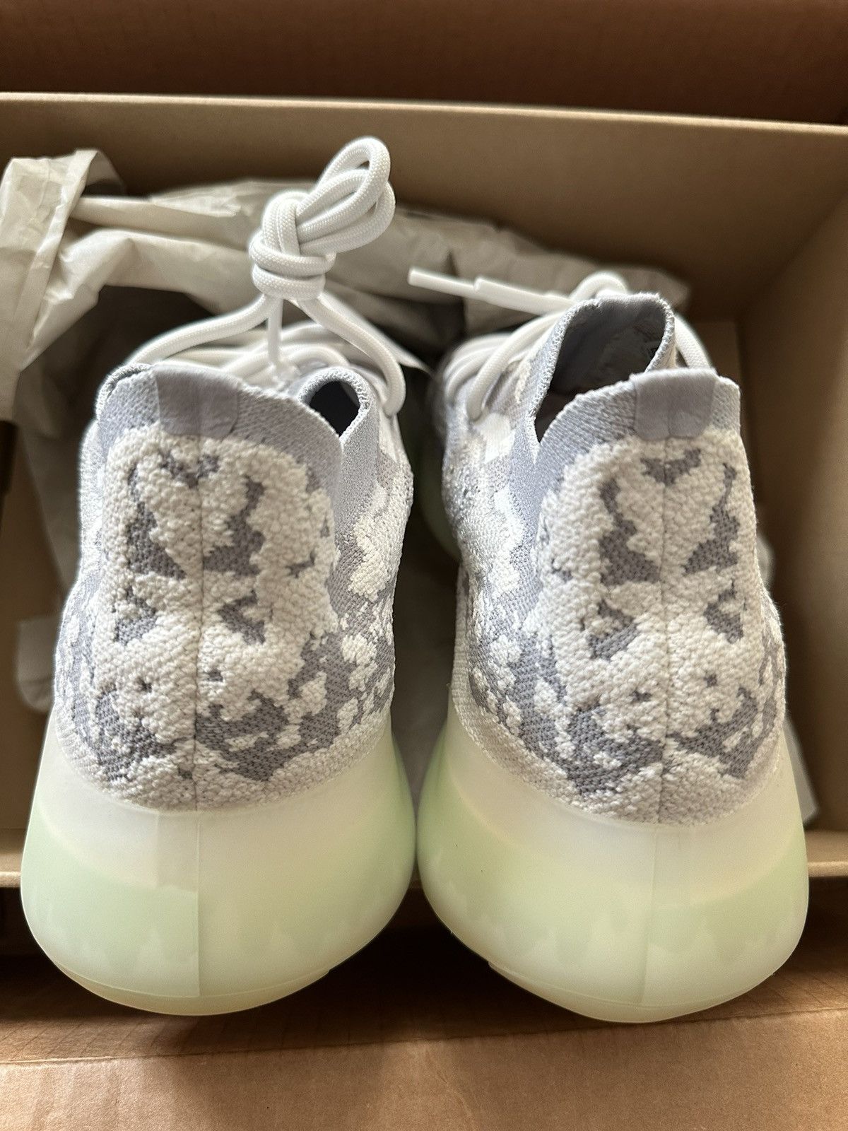 Adidas × Kanye West Yeezy Boost 380 Alien Size US 11 / EU 44 - 8 Thumbnail