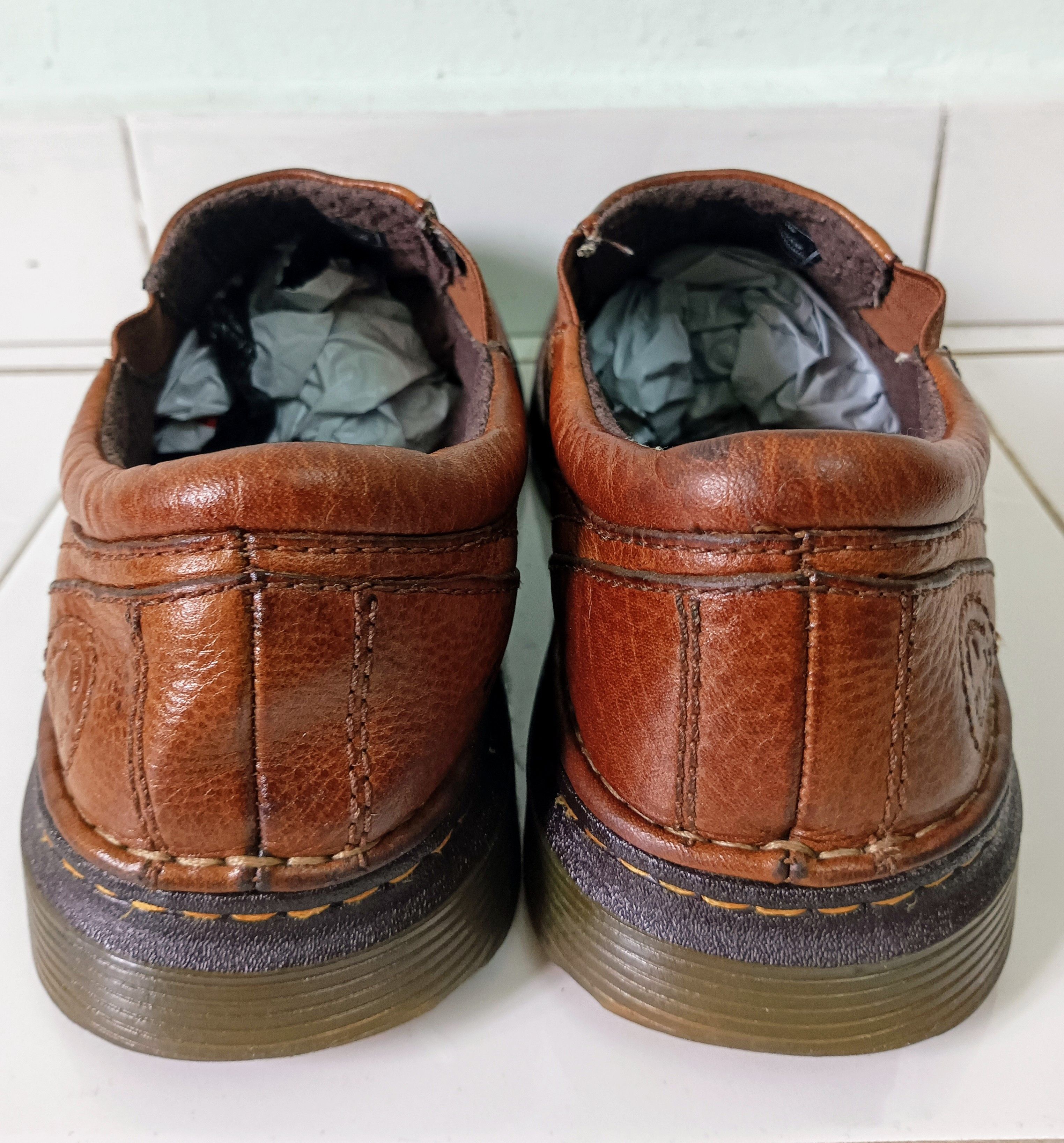 Dr. Martens × Vintage Dr. Martens Mens Tevin Brown Round Toe Low Top AW004 Size US 11 / EU 44 - 6 Thumbnail