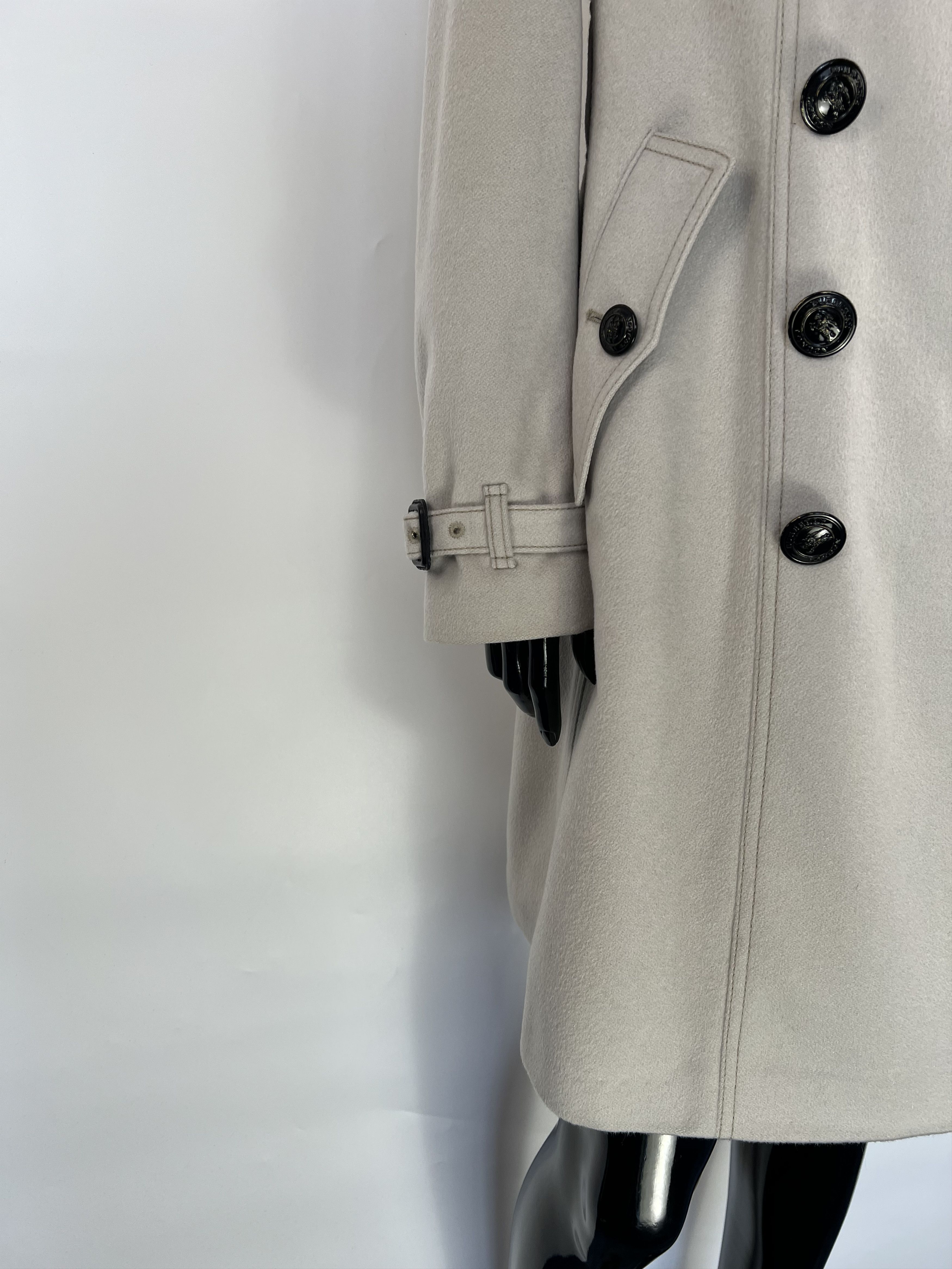 Burberry Burberry 100% Cashmere Double Breasted Coat Size US 8 Size M / US 6-8 / IT 42-44 - 5 Thumbnail