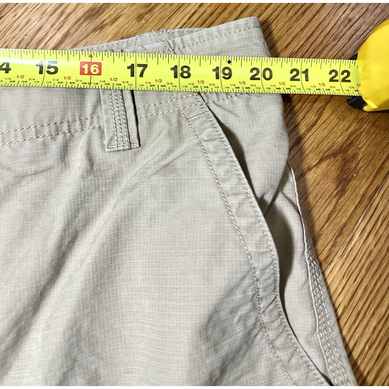 Vintage L.L.Bean Cargo Shorts Men 40W Size 40 Inseam 10 Casual Beige Canvas Cotton Dark Tan Shorts Mens Size US 40 / EU 56 - 5 Thumbnail