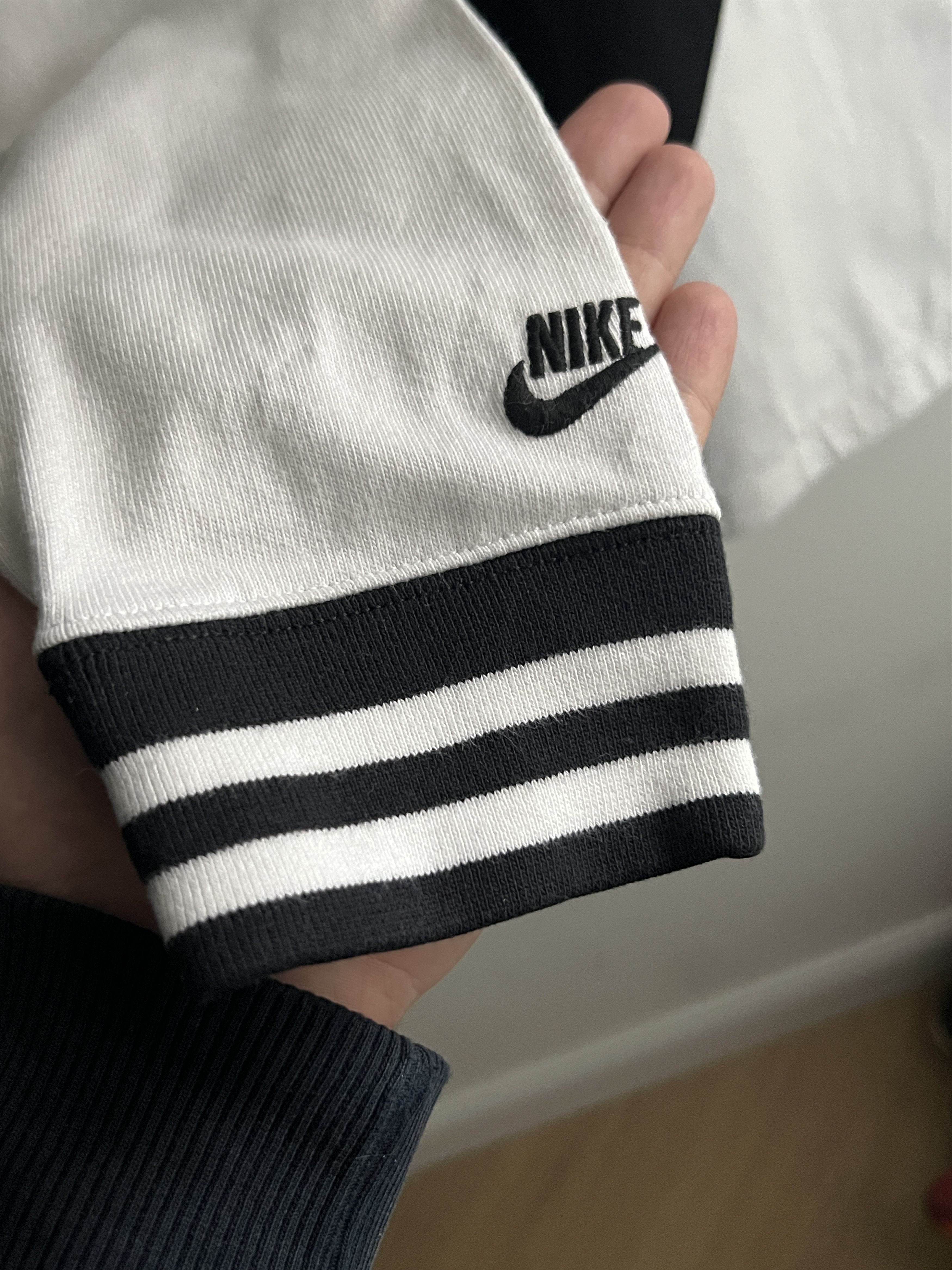 Nike Vintage Nike Rugby Golden England 10 Long Sleeve Size US S / EU 44-46 / 1 - 9 Thumbnail