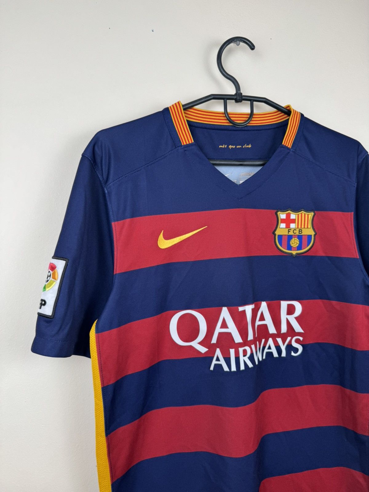 Nike Barcelona 2015 2016 Jersey Nike Home Kit Football Soccer S Size US S / EU 44-46 / 1 - 9 Thumbnail