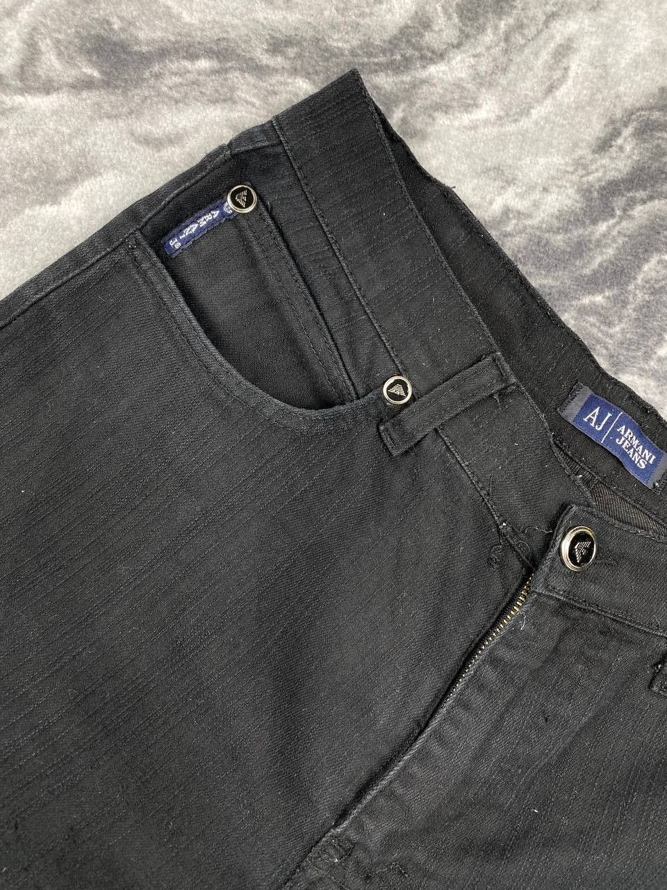 Armani Vintage Armani Jeans Denim Jeans Big Logo Men Size 32 Black Size US 32 / EU 48 - 8 Thumbnail
