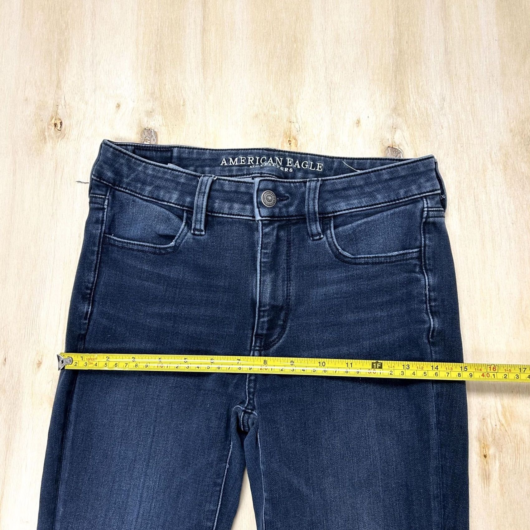 American Eagle Outfitters American Eagle Outfitters Skinny Jeans Womens 6 Dark Wash Blue Distressed Denim Jeans Women 6 Regular Slim Stretch Pockets Denim 5-Pocket Size 28" / US 6 / IT 42 - 6 Thumbnail