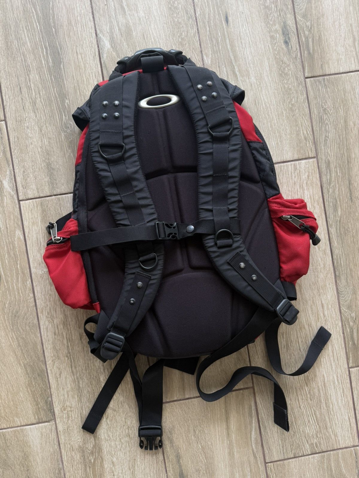 Oakley Oakley Software ICON Red/Black Tactical Backpack Size ONE SIZE - 8 Thumbnail