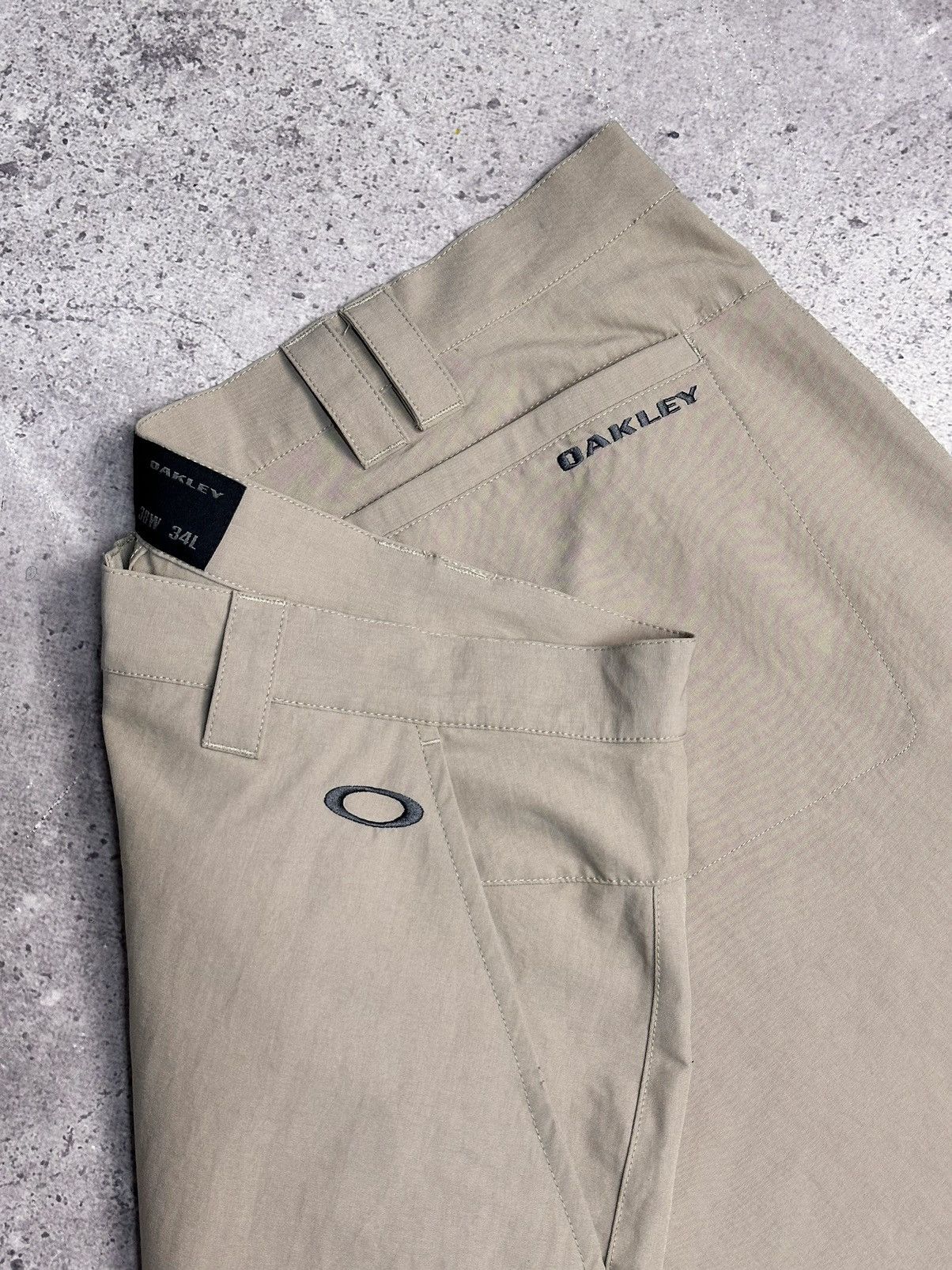 Oakley Vintage Oakley tactical beige pants utility cargo style Size US 38 / EU 54 - 13 Thumbnail