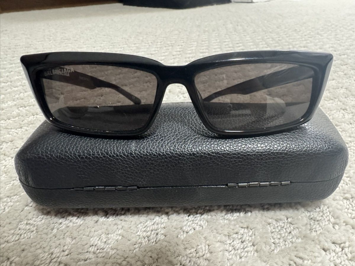 Balenciaga Balenciaga Sunglasses BB047S Cat Eye Black Size ONE SIZE - 3 Thumbnail