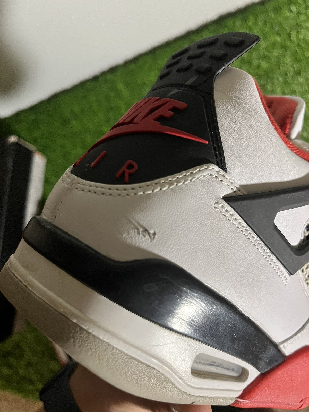 Jordan Brand air jordan 4 retro fire red size 10.5 Size US 10.5 / EU 43-44 - 9 Thumbnail