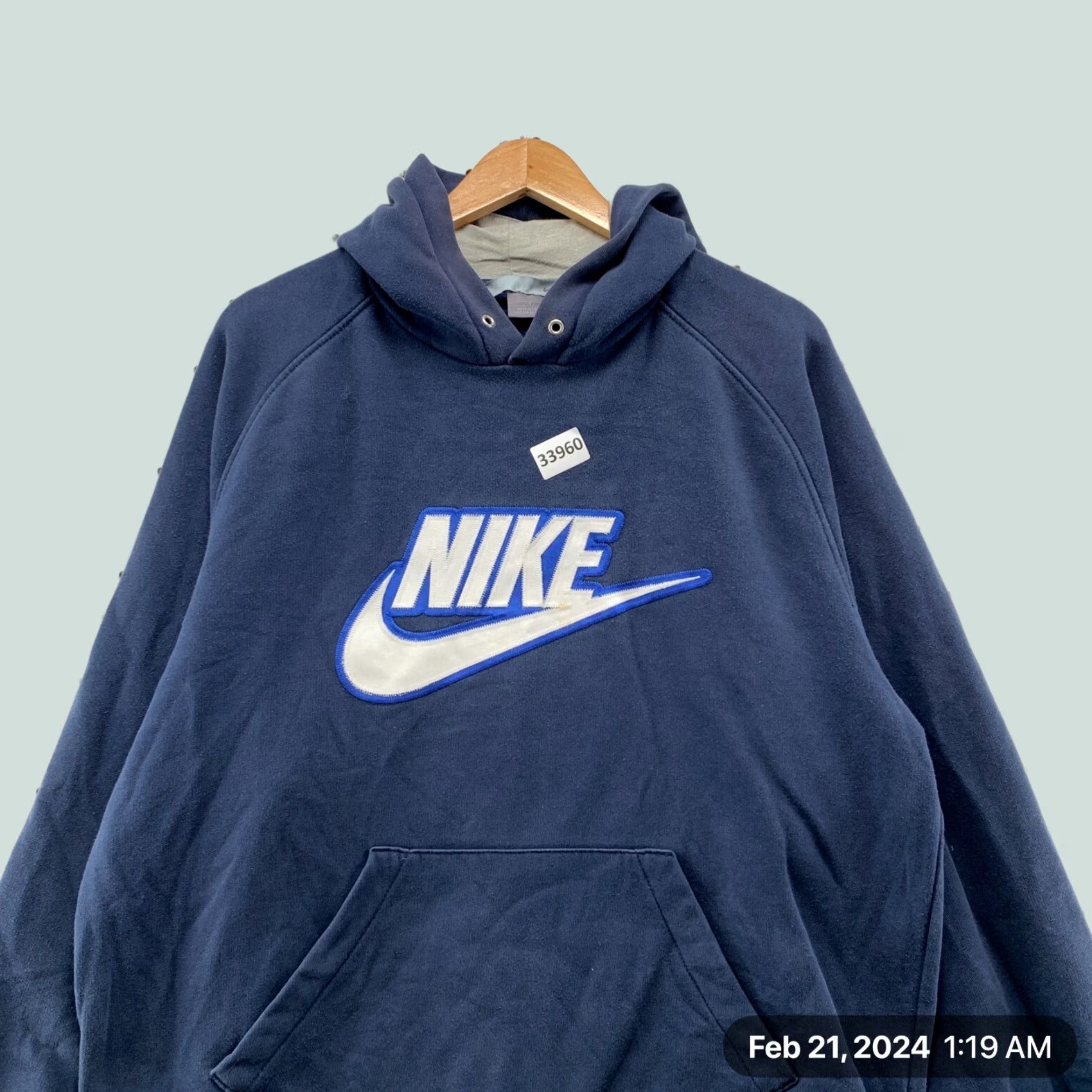 Nike VINTAGE Nike Hoodie Mens Large Blue Embroidered Spell Out Swoosh Y2K Size US L / EU 52-54 / 3 - 1 Thumbnail
