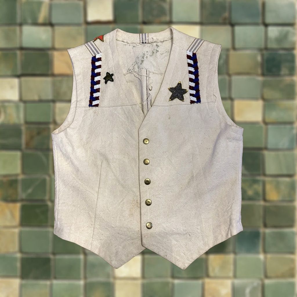 Vintage VINTAGE Vest Embroidered Small Scovill Snaps 60s 70s True Leather Ivory Womens Size S / US 4 / IT 40 - 1 Thumbnail