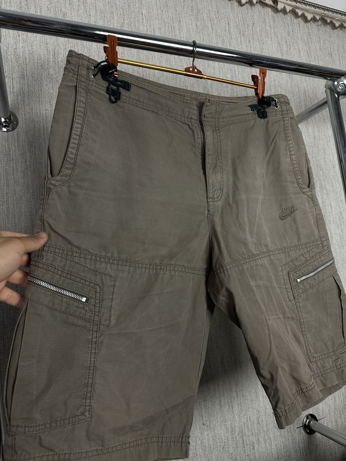 Nike × Vintage Vintage Y2K Nike Cargo Zip Pocket Shorts Size US 32 / EU 48 - 3 Thumbnail