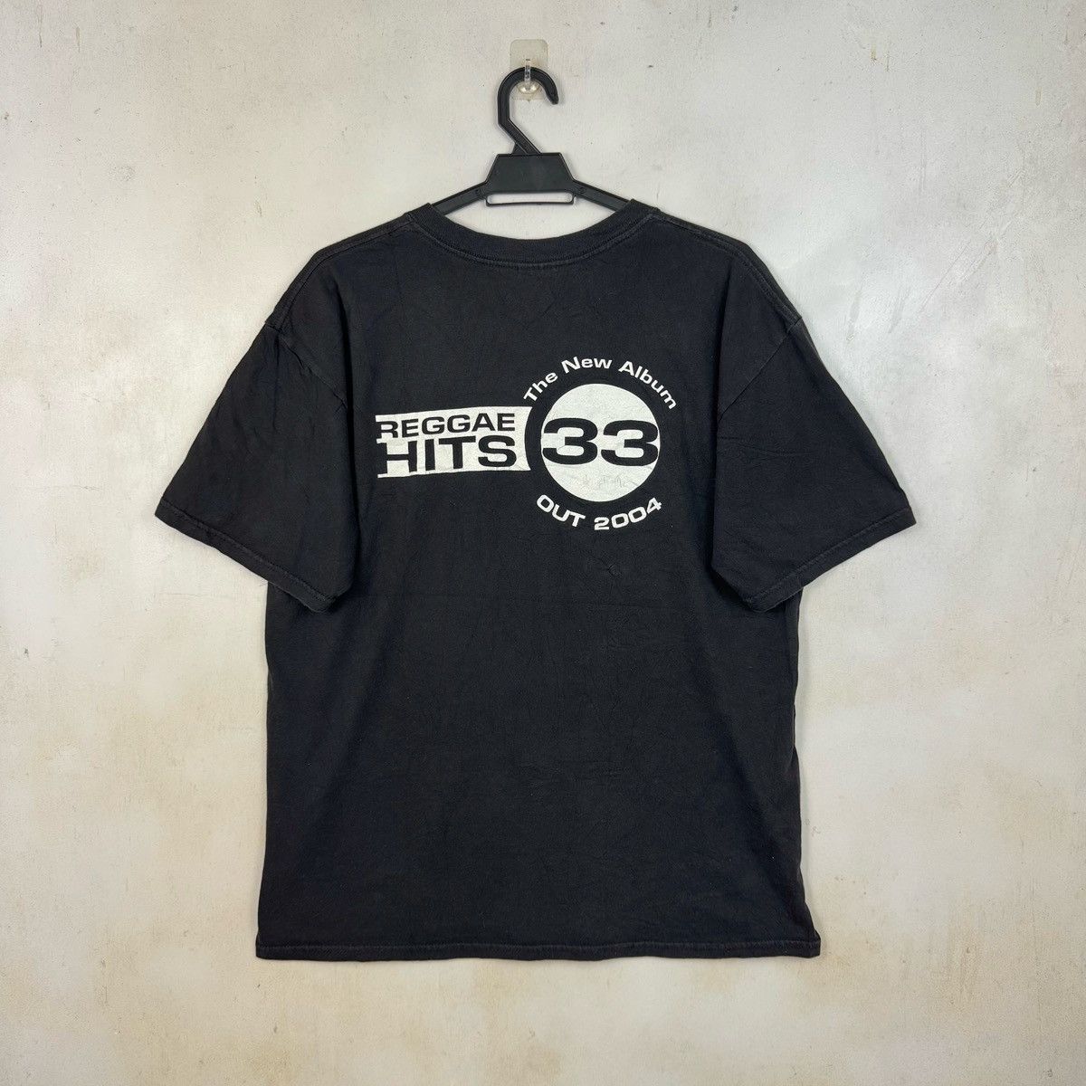 Band Tees × Vintage Vintage Reggae Hits 33 Album Of 2004 Tshirt Size US L / EU 52-54 / 3 - 4 Thumbnail