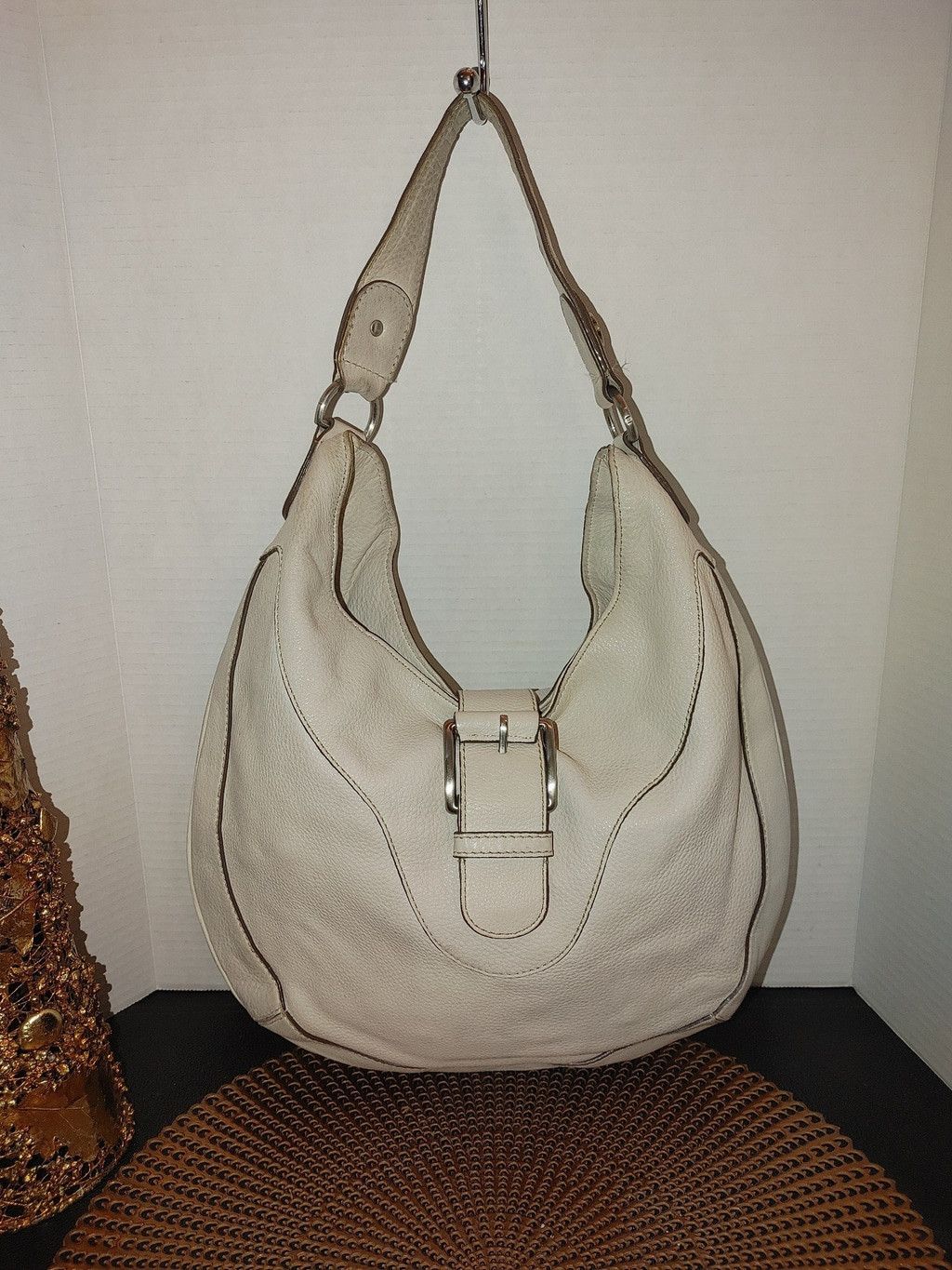 Michael Kors Michael Kors Lillian Leather Hobo Bag Size ONE SIZE - 1 Thumbnail
