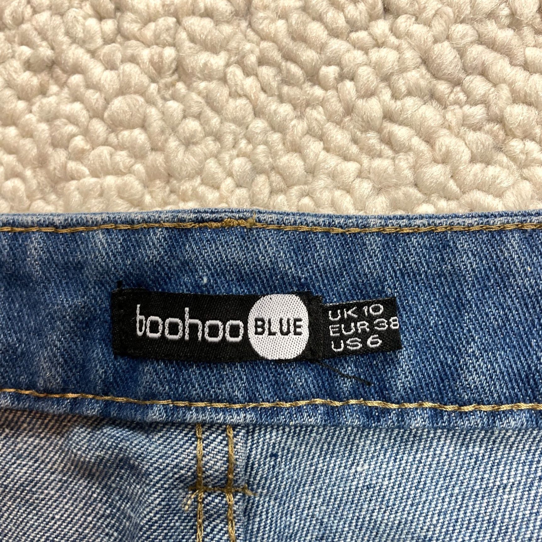 Boohoo VINTAGE Boohoo Denim Shorts Womens 6 Blue Jeans, Denim, Mom, High Rise, Solid, Casual Size 28" / US 6 / IT 42 - 7 Thumbnail