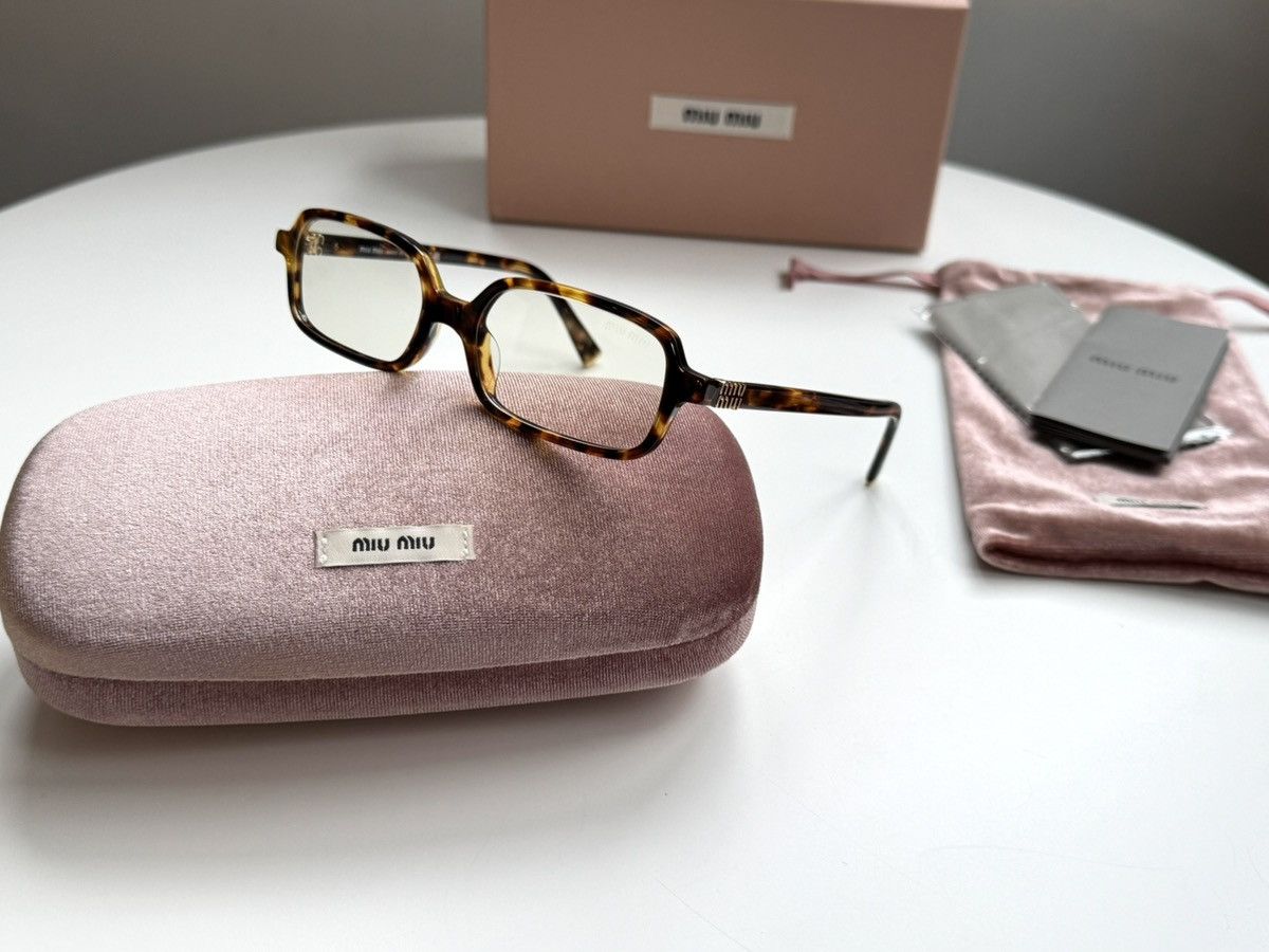 Miu Miu × Vintage NEW Miu Miu sunglasses SMU 11ZS 14L-08N Size ONE SIZE - 4 Thumbnail
