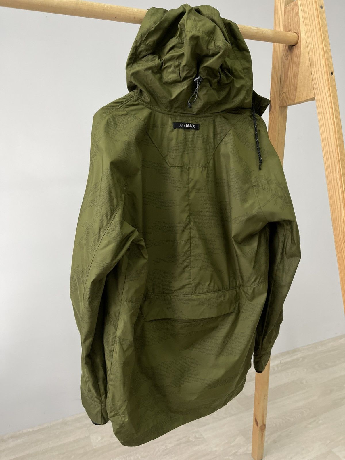 Nike Nike Air Max Woven Monogram Packable Windbreaker Jacket Size US S / EU 44-46 / 1 - 13 Thumbnail