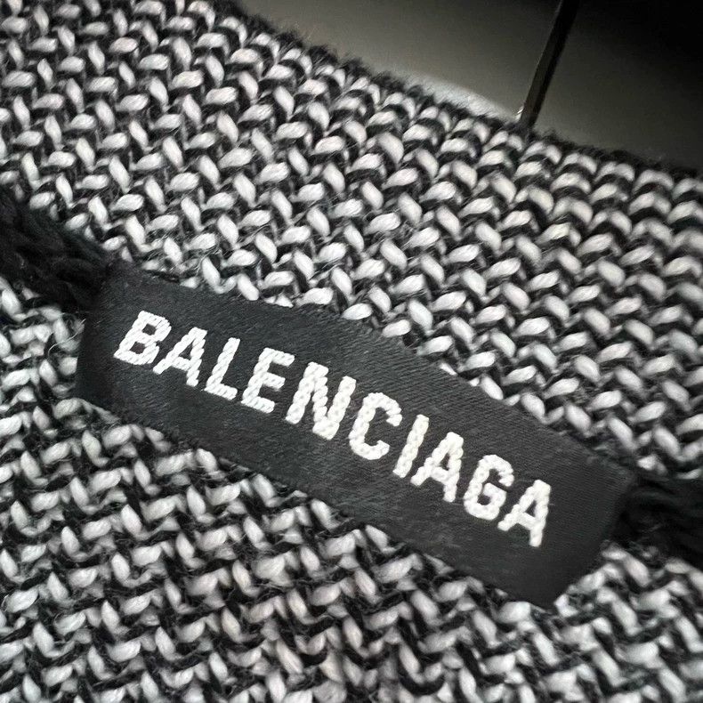 Balenciaga Balenciaga Cursive Logo Full Print Knit Sweater Size US XS / EU 42 / 0 - 3 Thumbnail