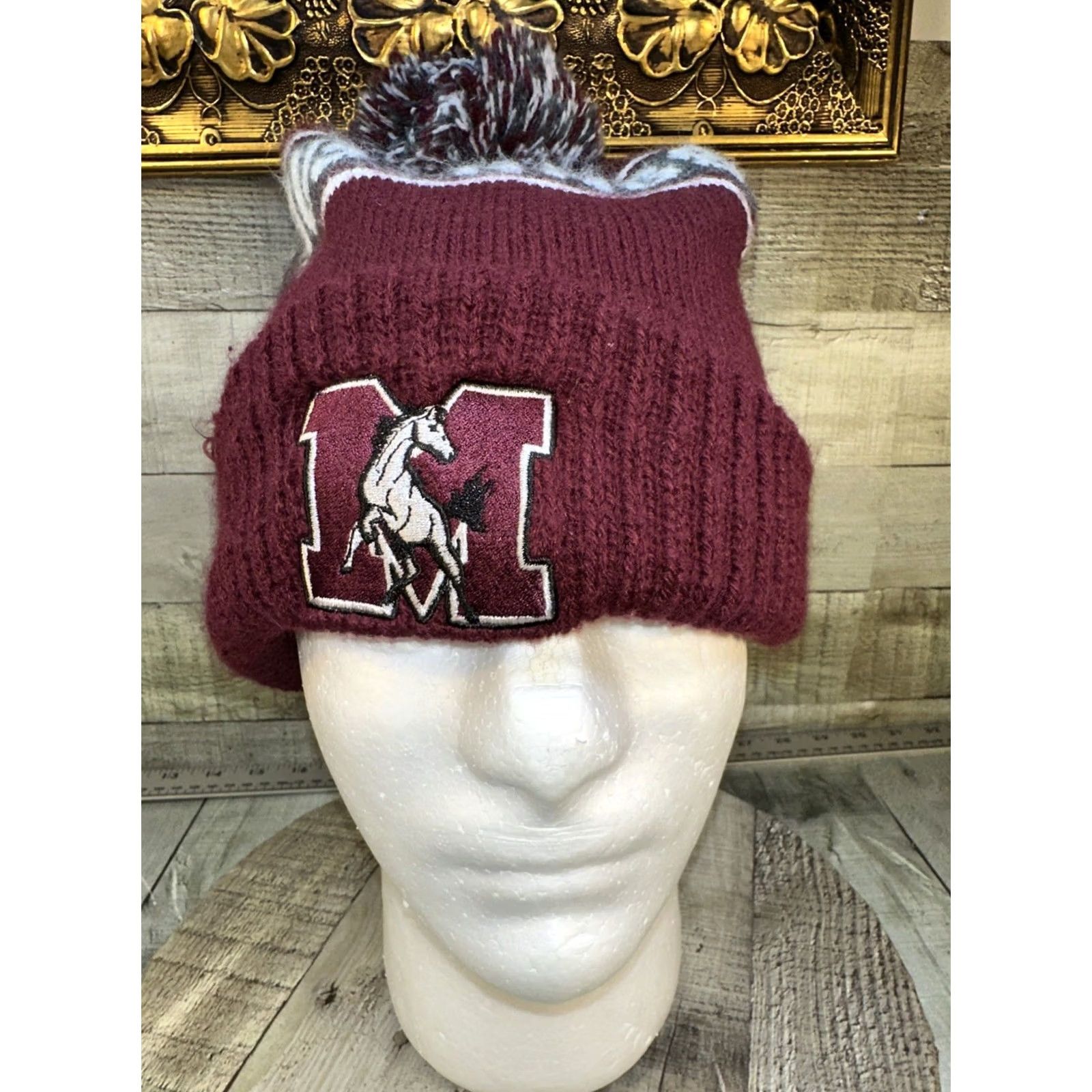 Vintage VINTAGE Morton High School Mustangs Pom knit Beanie Winner Cap Men One Size Red Knit Cap Mens Size ONE SIZE - 2 Thumbnail