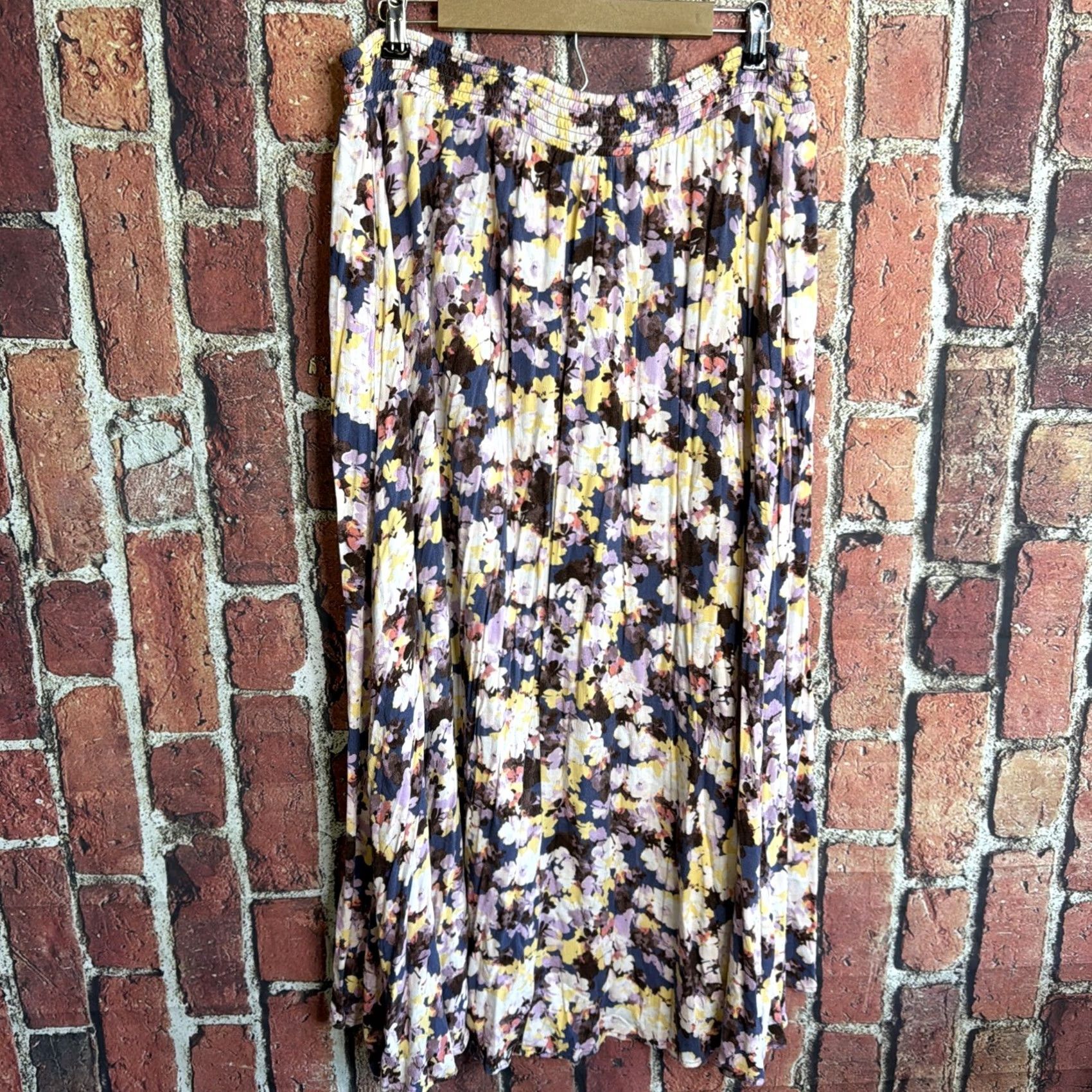Torrid Torrid Maxi Skirt - Plus Size Floral White Polyester Rayon Size 40" / US 18 - 3 Thumbnail