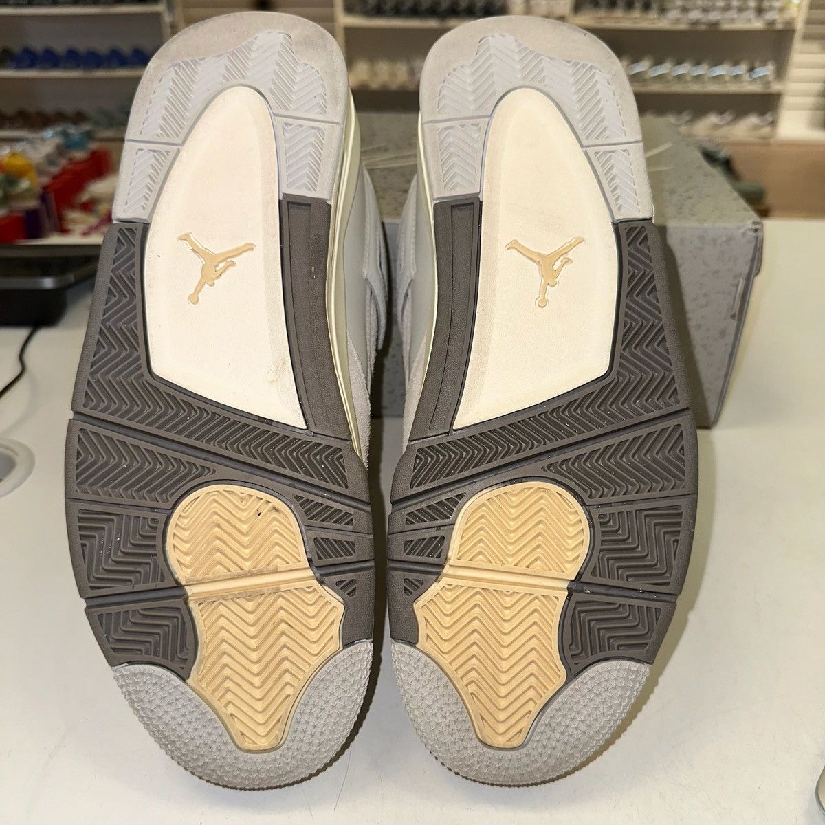 Jordan Brand Size 10.5 - Nike Air Jordan 4 Retro Craft Photon Dust Size US 10.5 / EU 43-44 - 5 Thumbnail