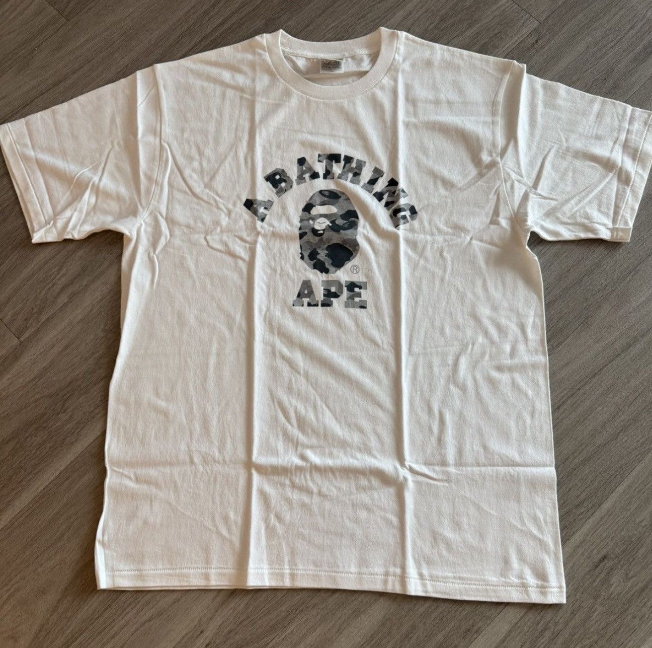Bape Bape college tee Size US L / EU 52-54 / 3 - 1 Thumbnail