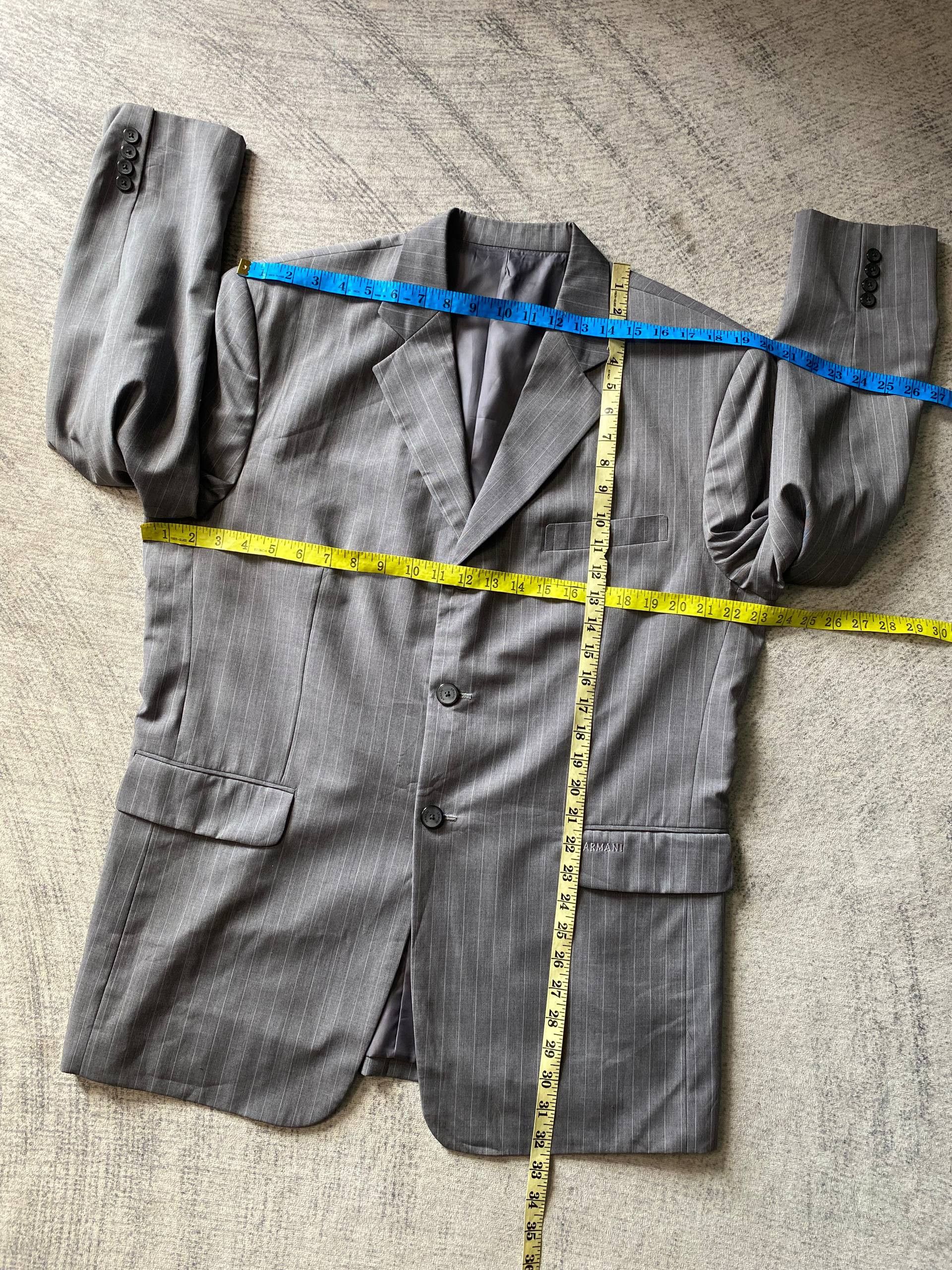 Giorgio Armani Giorgio Armani Pinstripe Blazer Made in Italy Size 46R - 7 Thumbnail
