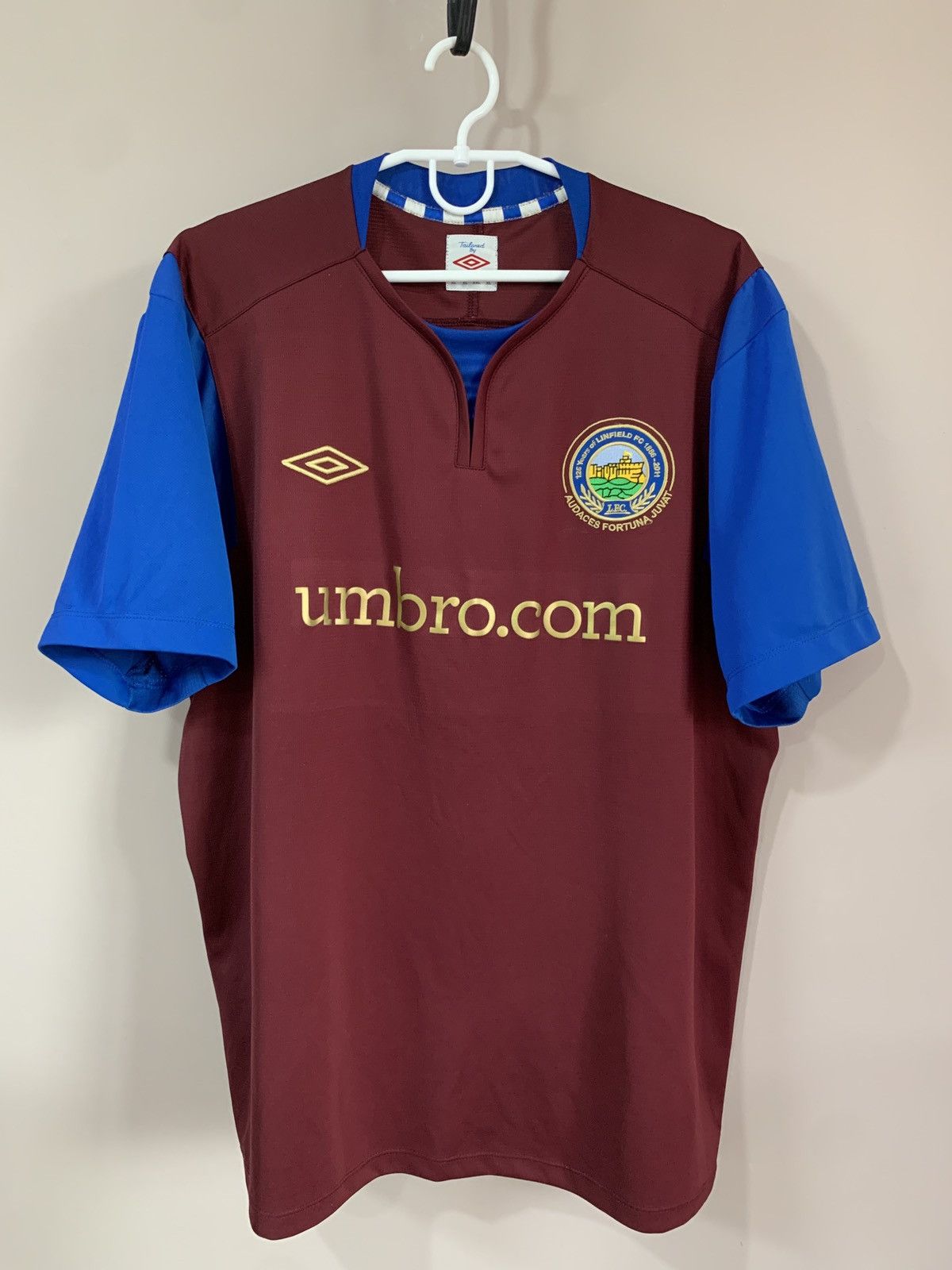 Umbro × Vintage Linfield 2011/12 Football Shirt Umbro Soccer 125 Years Retro Size US XL / EU 56 / 4 - 1 Thumbnail