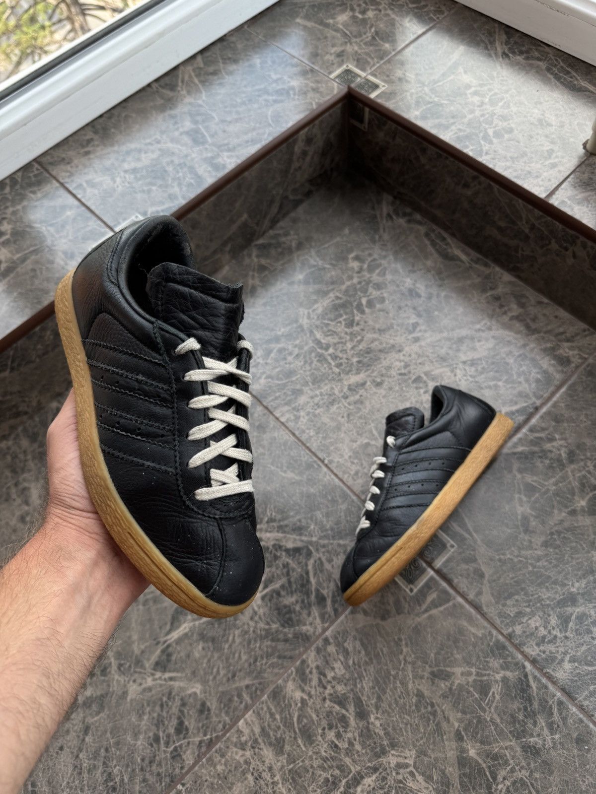 Vintage Adidas TOBACCO Black Leather GUM Sole Sz