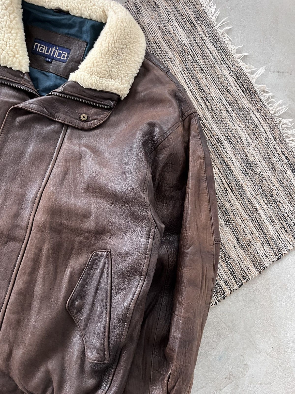 Genuine Leather Vintage Nautica Brown Faded Leather Bomber Jacket Fur Collar Size US L / EU 52-54 / 3 - 7 Thumbnail
