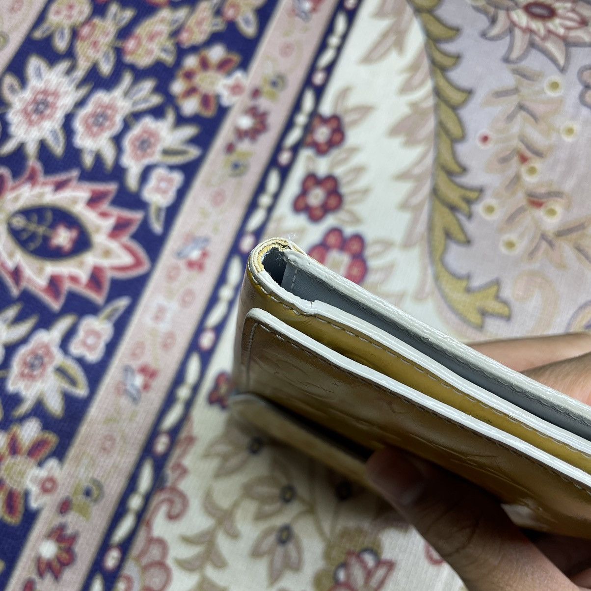 Louis Vuitton Louis Vuitton Vernis Wallet Size ONE SIZE - 23 Thumbnail