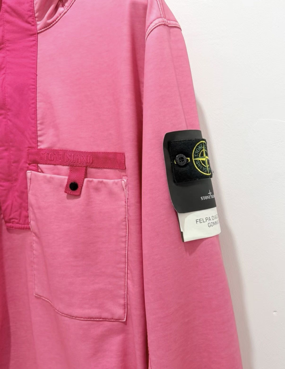 Stone Island Stone Island】 FELPA DIAGONALE GOMMATA Hooded Sweatshirt Size US L / EU 52-54 / 3 - 2 Thumbnail