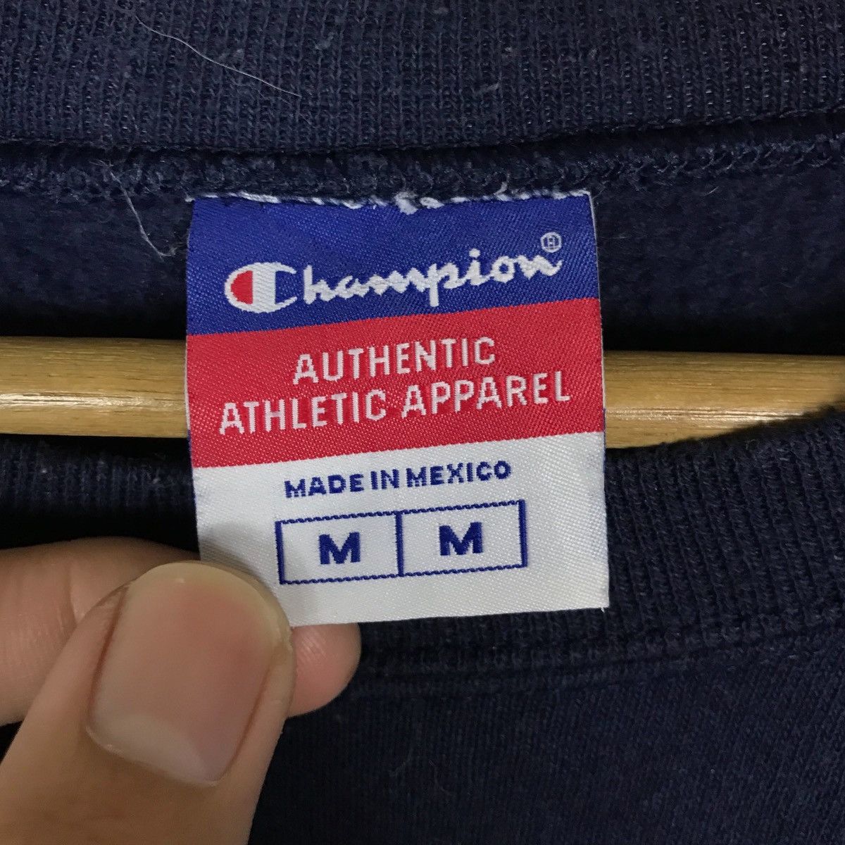Champion Vintage Champion Pullover Jumper Sweatshirt Size US M / EU 48-50 / 2 - 5 Thumbnail