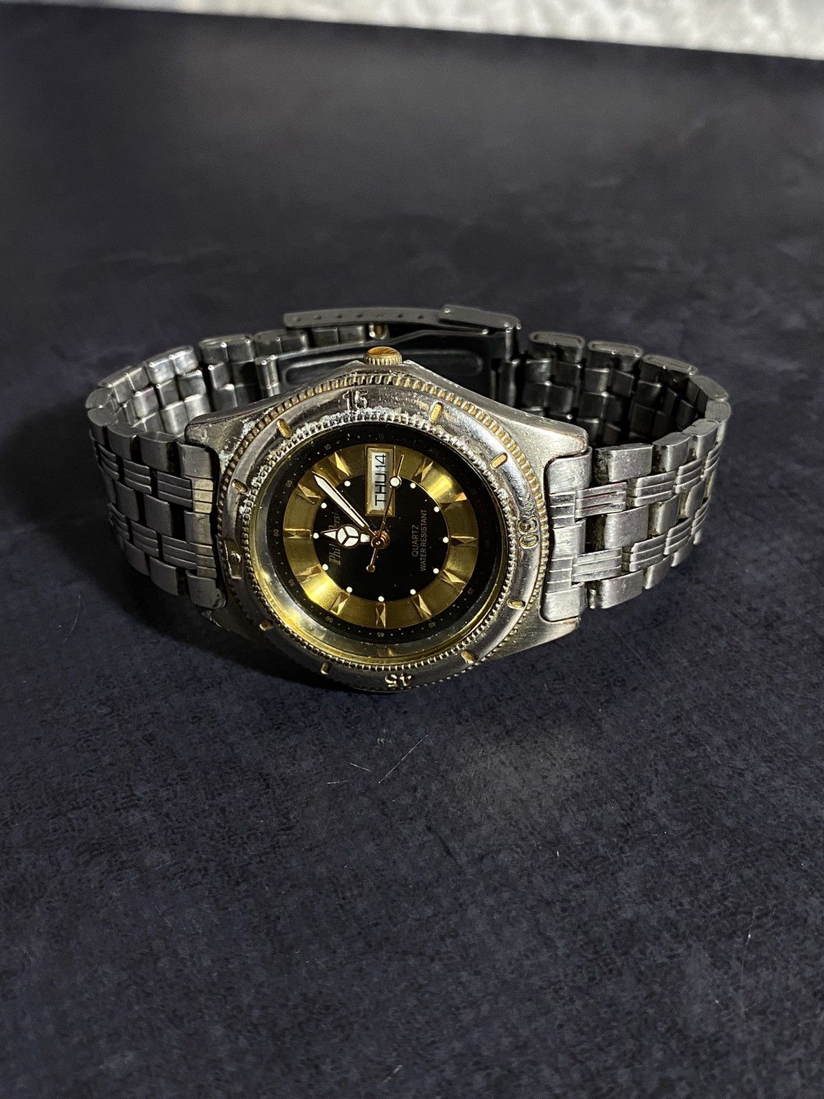 Vintage Vintage Philip Persio Quartz Watch Gold Black Japanese Brand Size ONE SIZE - 6 Thumbnail