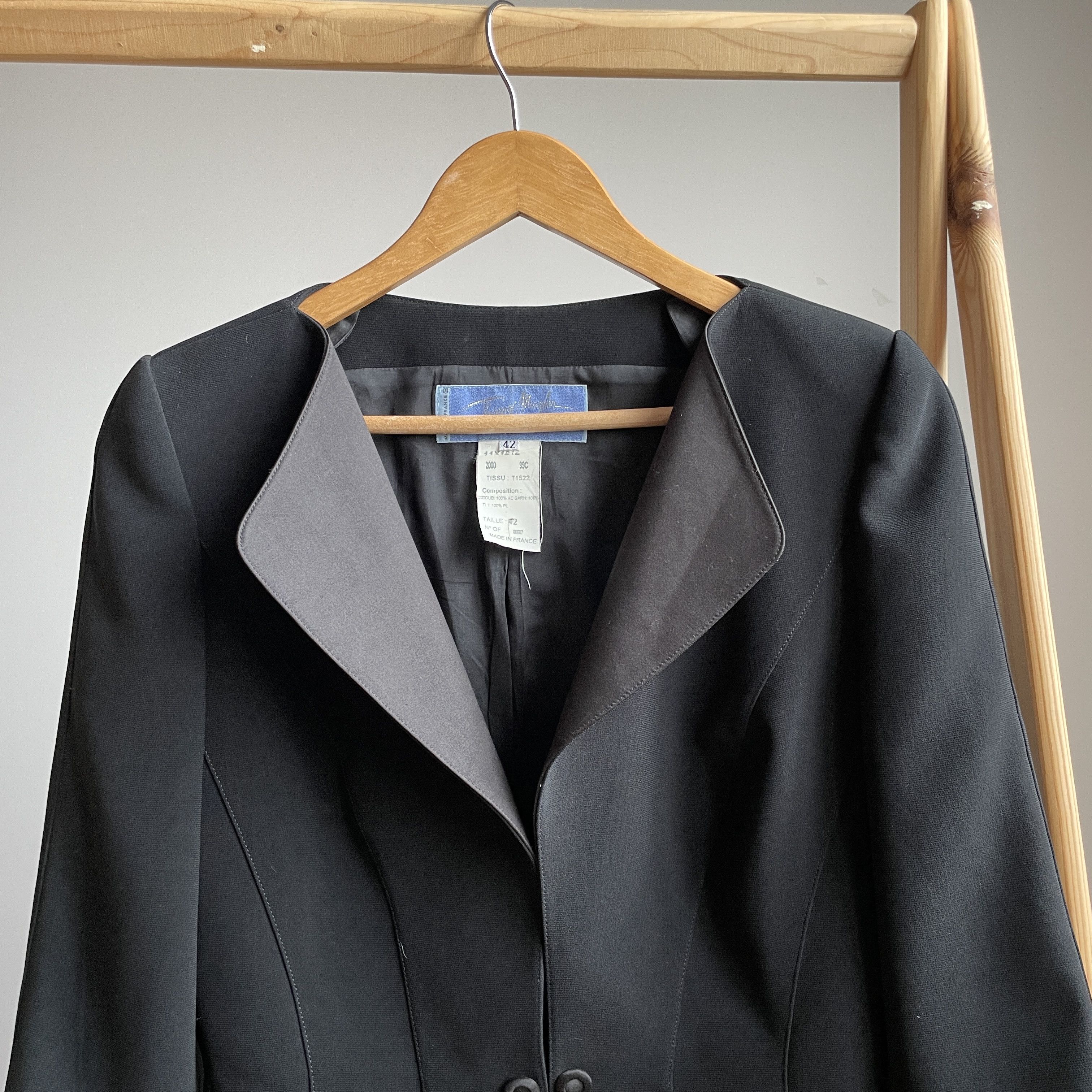 Thierry Mugler Thierry Mugler Vintage 90's Sculptural Blazer Size FR 42 Size M / US 6-8 / IT 42-44 - 4 Thumbnail
