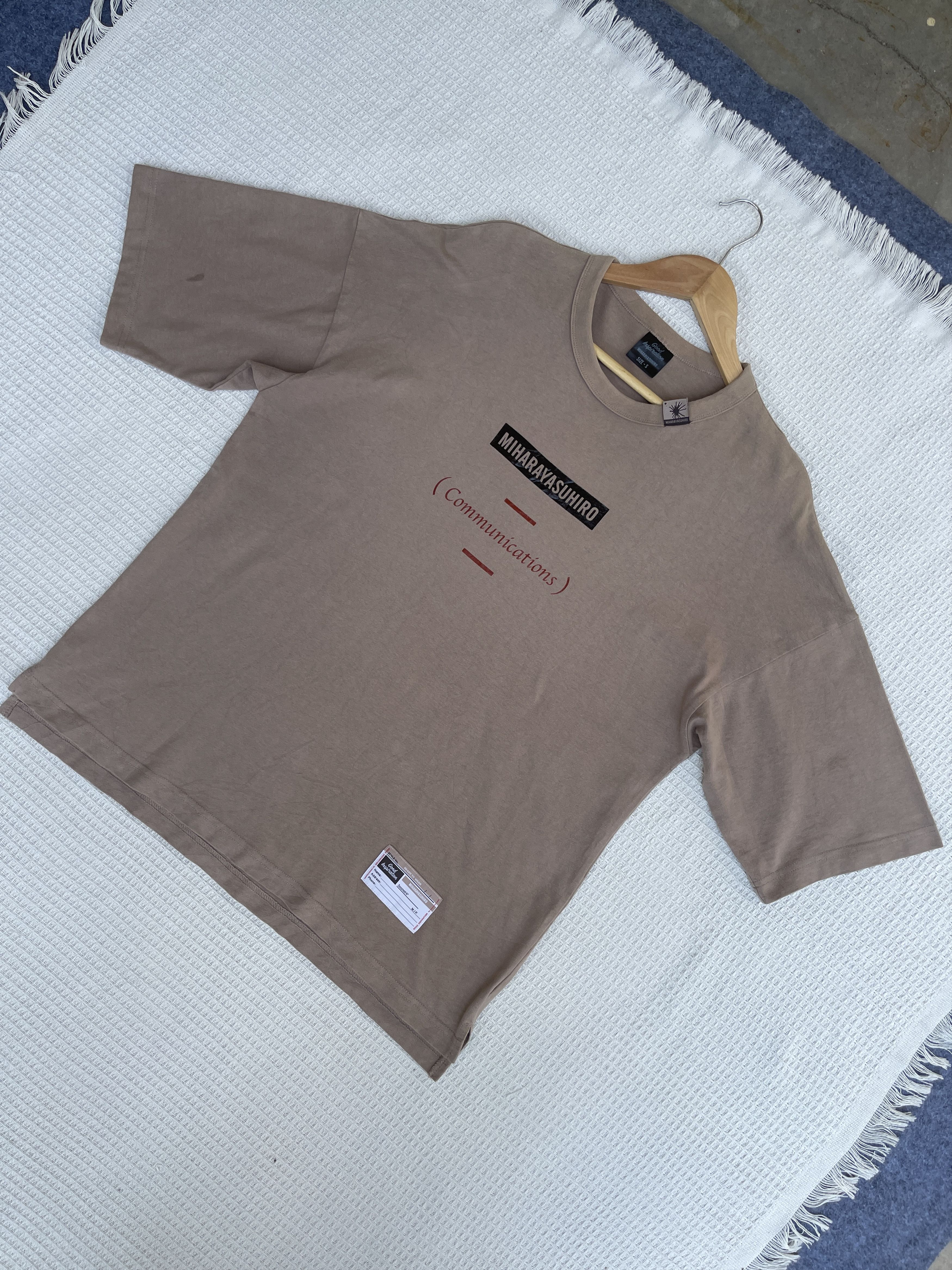 GU × Maison MIHARA YASUHIRO Last Drop🔥Rare🔥Gu x Mihara Yasuhiro T-Shirt Size US M / EU 48-50 / 2 - 11 Thumbnail