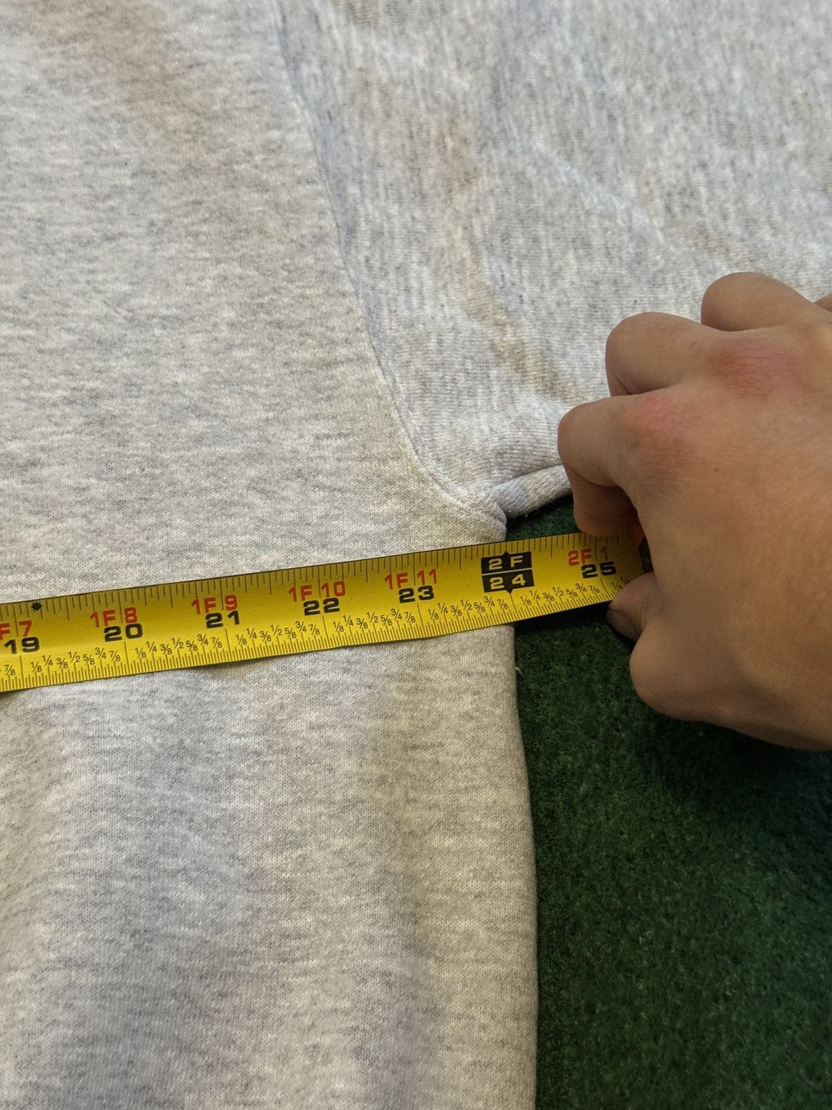 Tultex Vtg 90s Miami Dolphins RARE Looney Tunes Cartoon Sweatshirt Size US XL / EU 56 / 4 - 6 Thumbnail